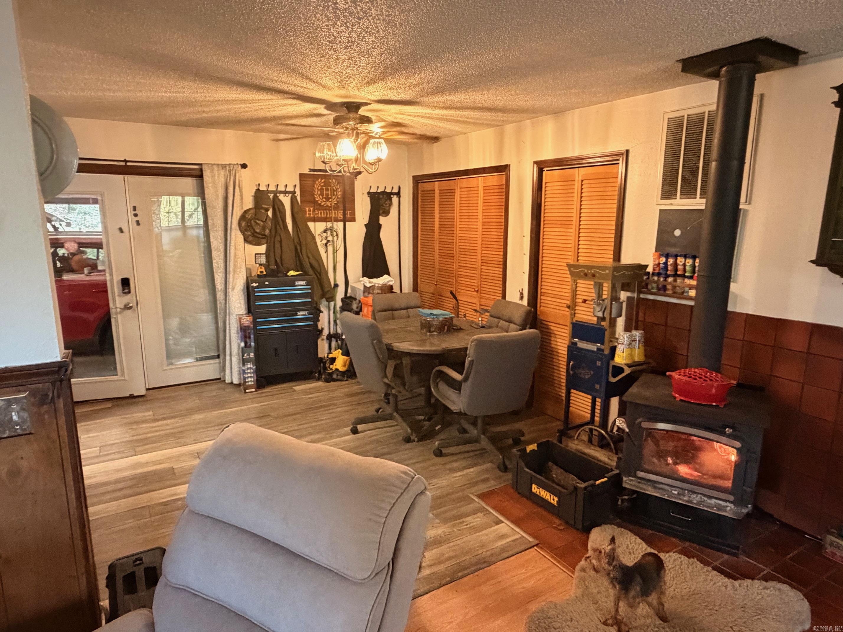 2242 County Road 3350  Clarksville, AR