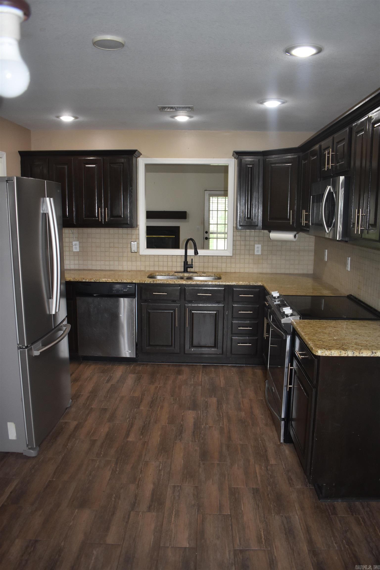 204 Savannah Drive Jonesboro, AR 72404