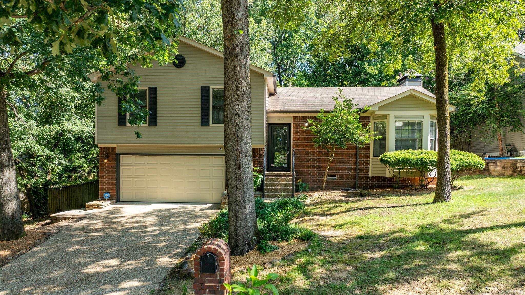 13204 Laurel Oaks  Little Rock, AR