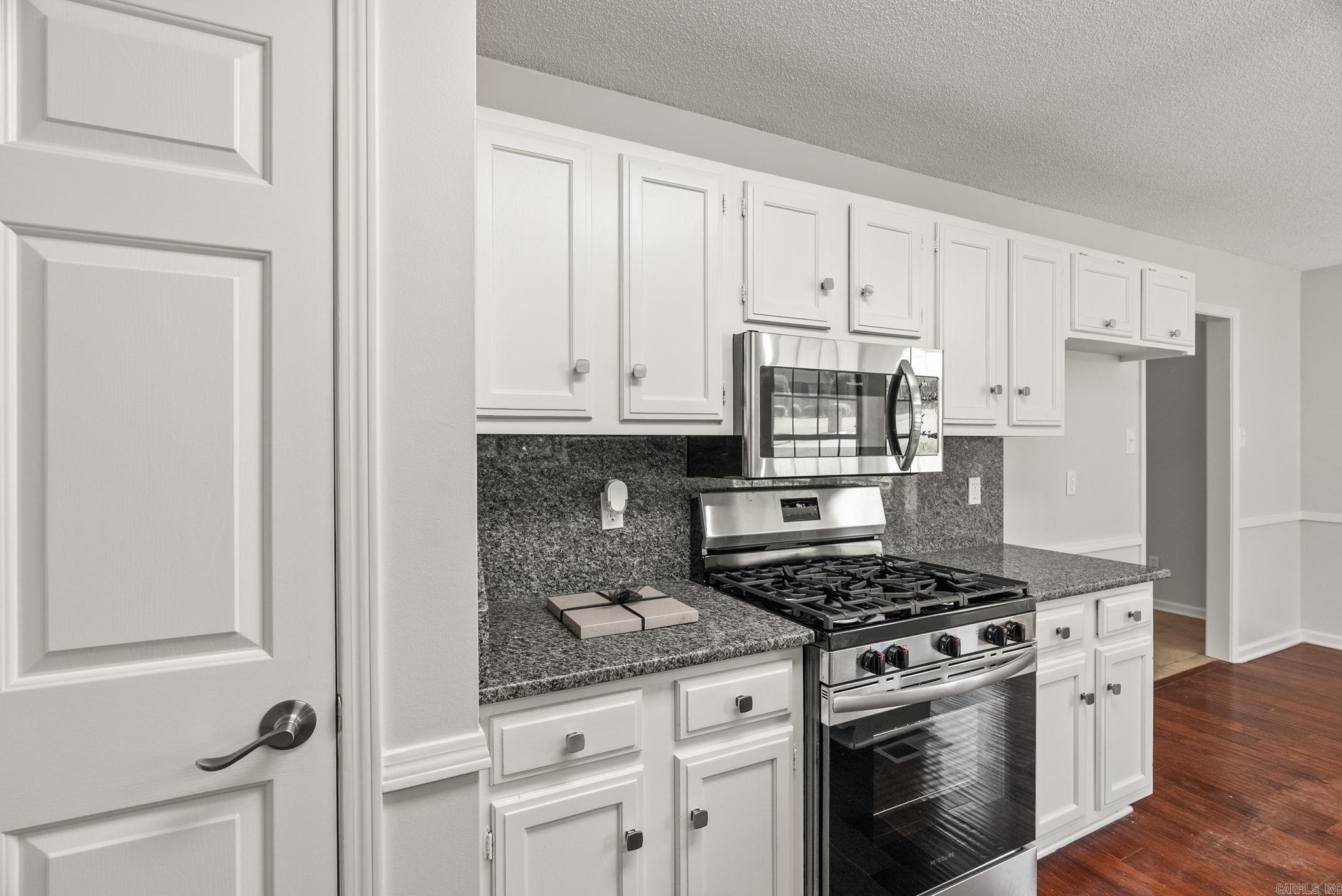 13204 Laurel Oaks  Little Rock, AR