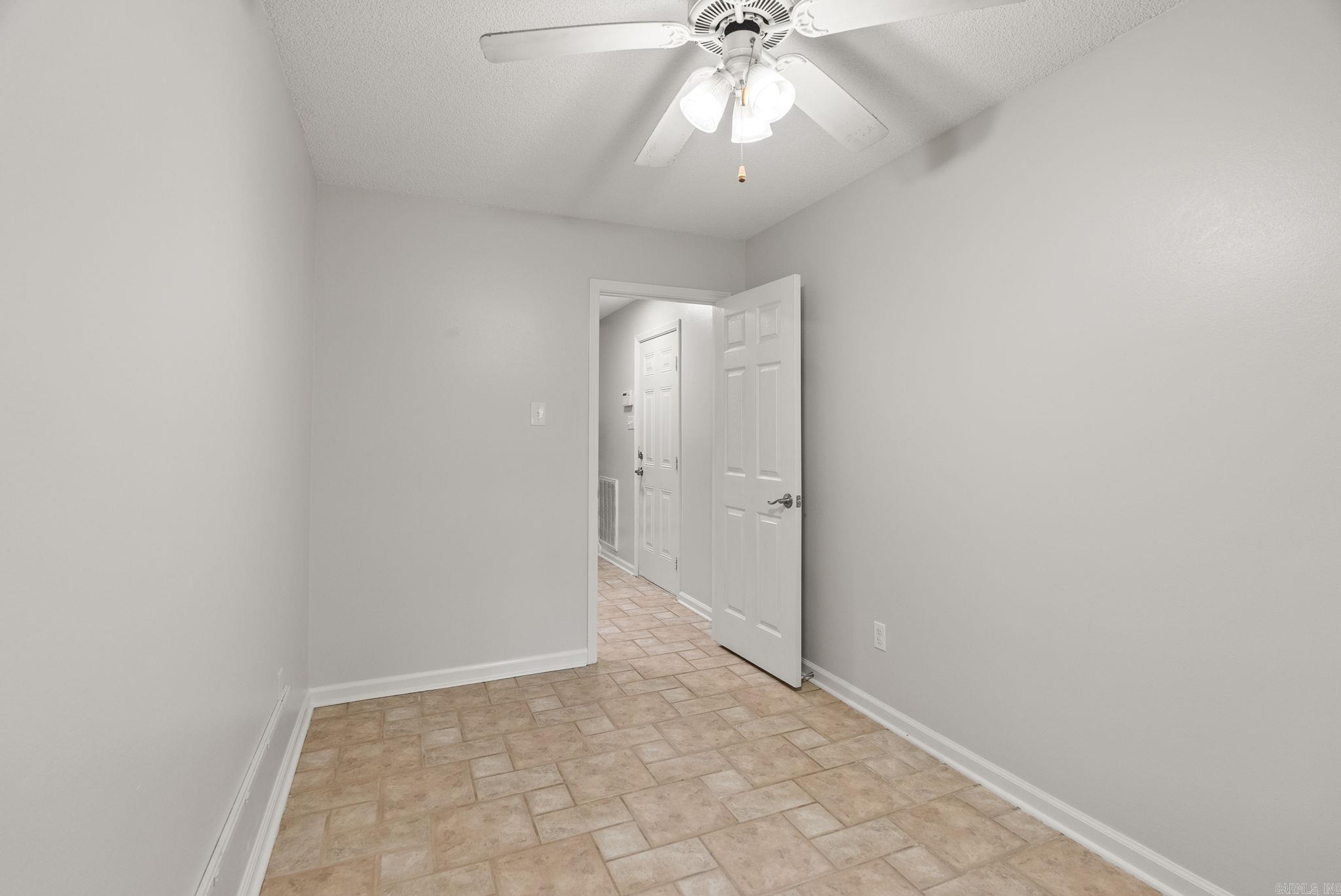 13204 Laurel Oaks  Little Rock, AR