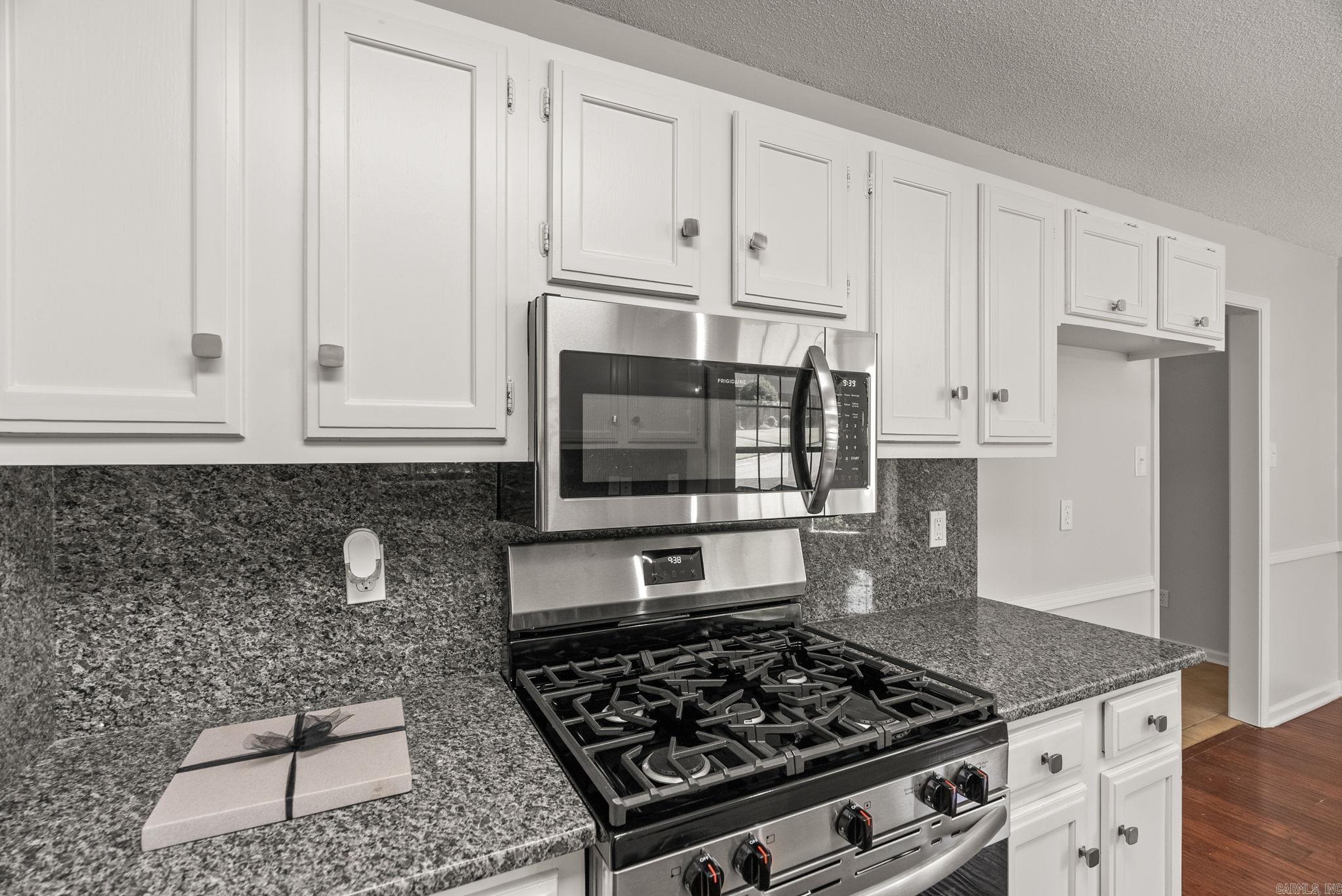 13204 Laurel Oaks  Little Rock, AR