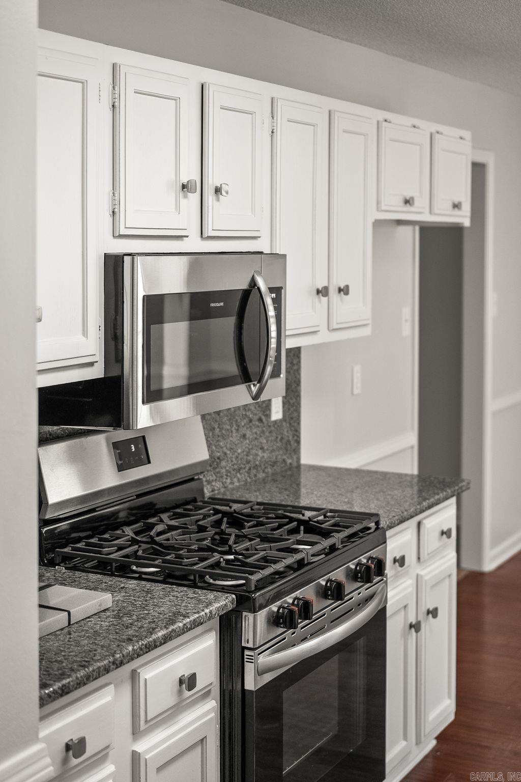 13204 Laurel Oaks  Little Rock, AR