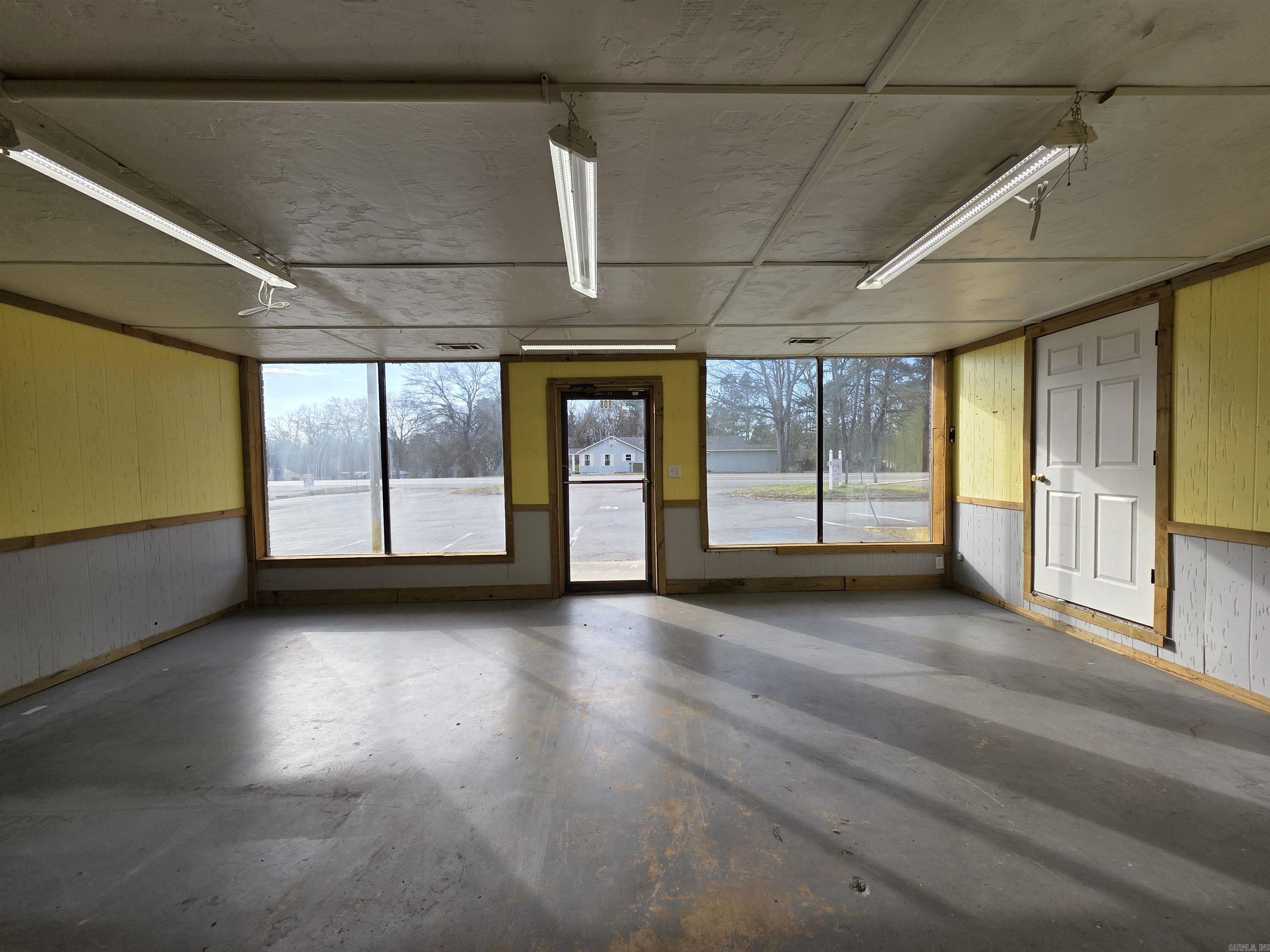 808-814 W Center  Sheridan, AR