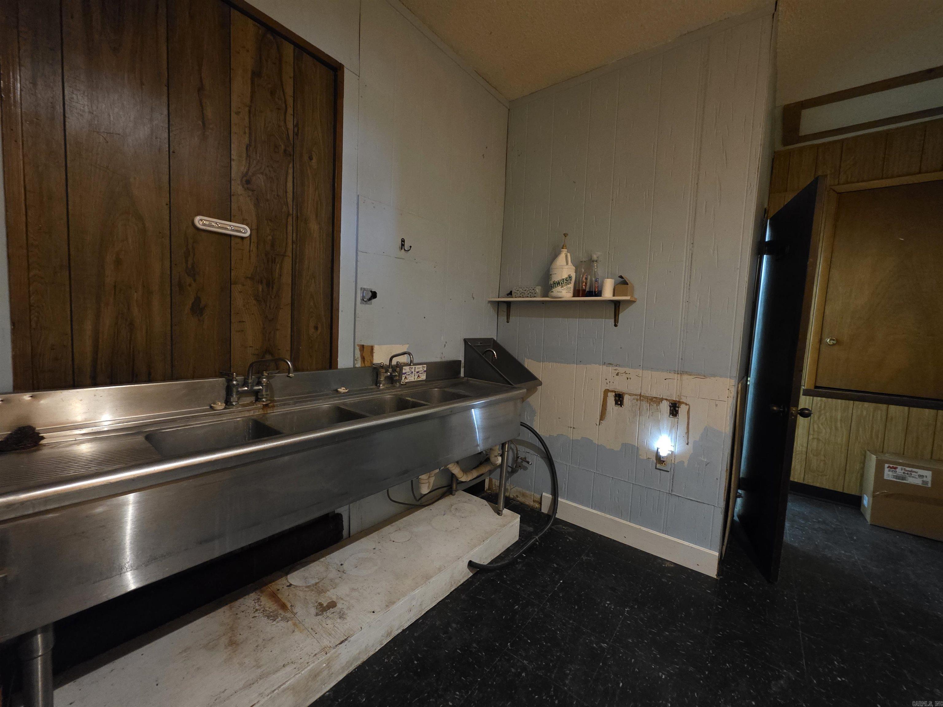 808-814 W Center  Sheridan, AR