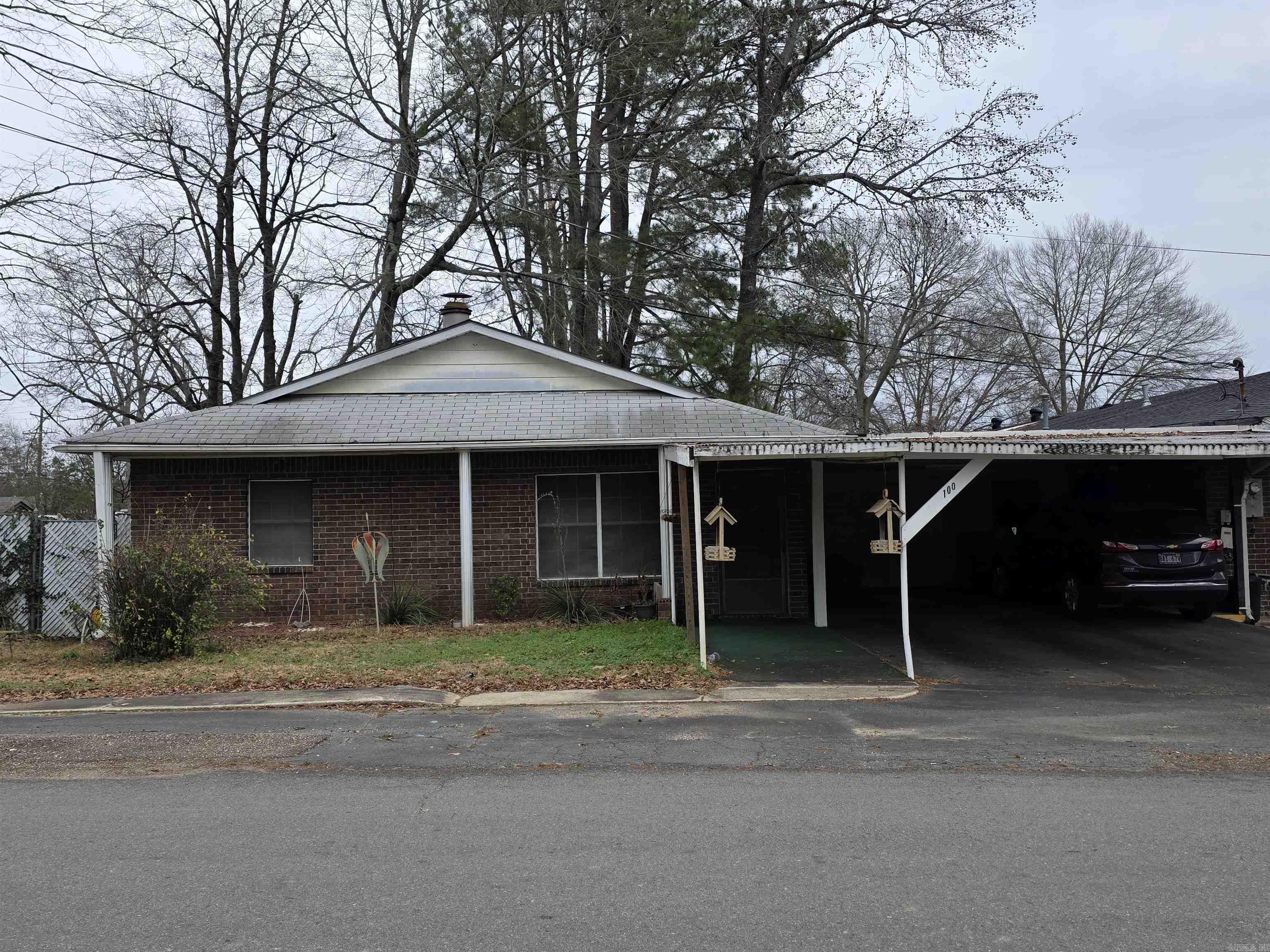 808-814 W Center  Sheridan, AR