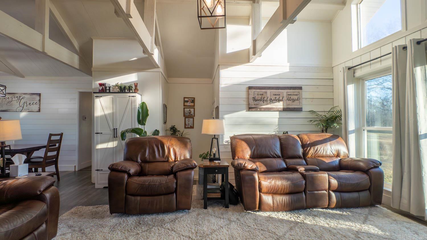 749 State Highway HH  Alton, MO