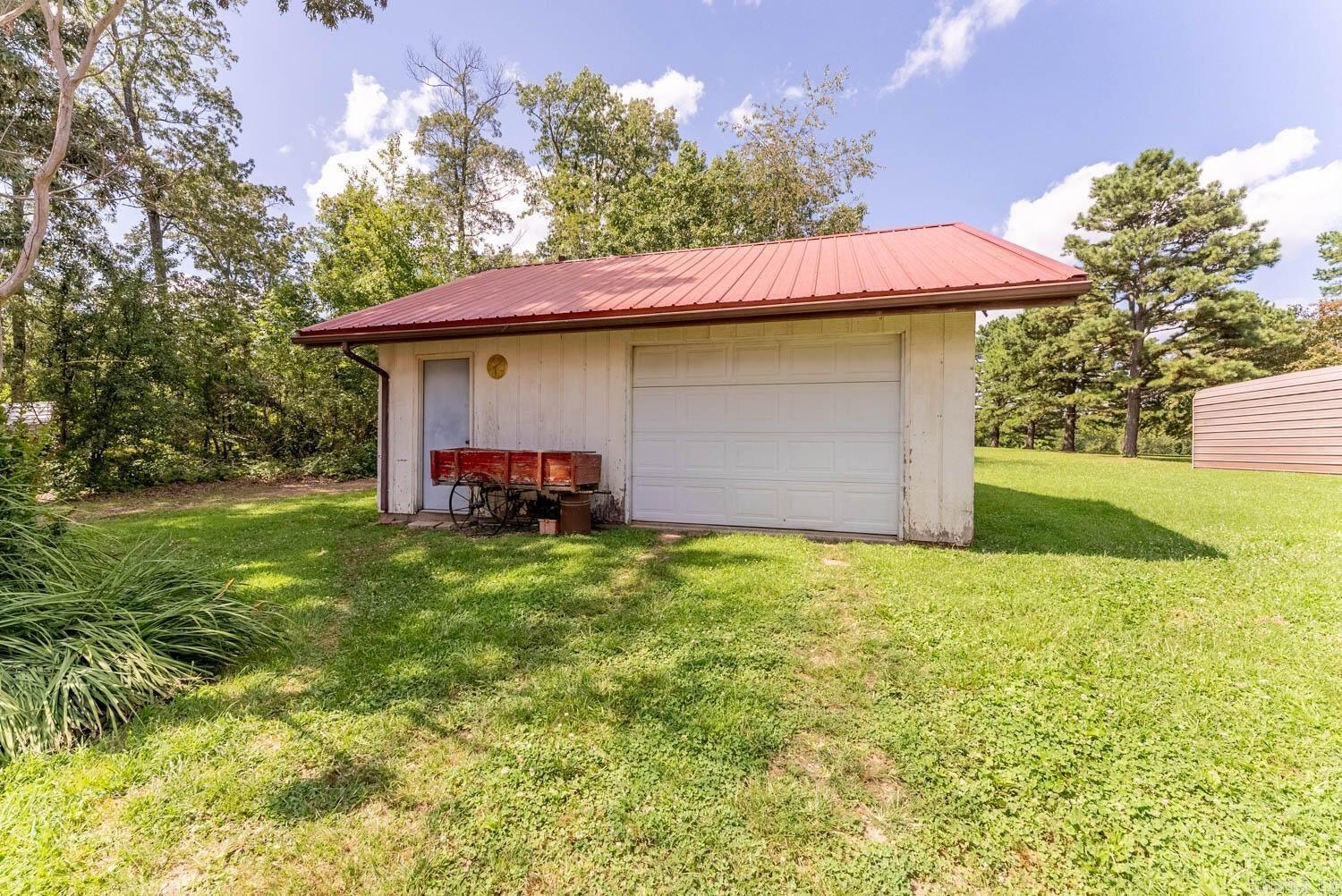 749 State Highway HH  Alton, MO