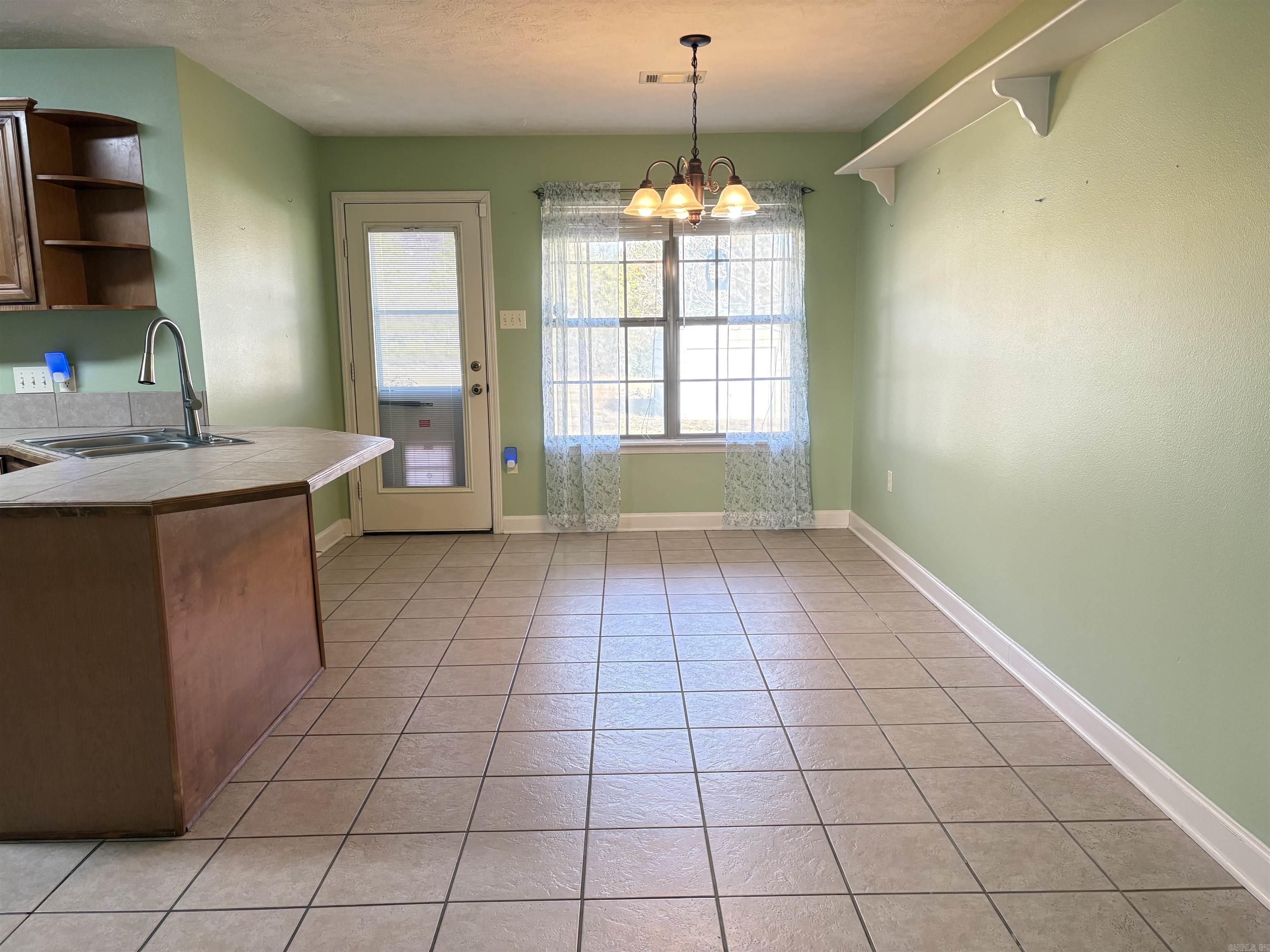 5 Lilly Cove Greenbrier, AR 72058-1111