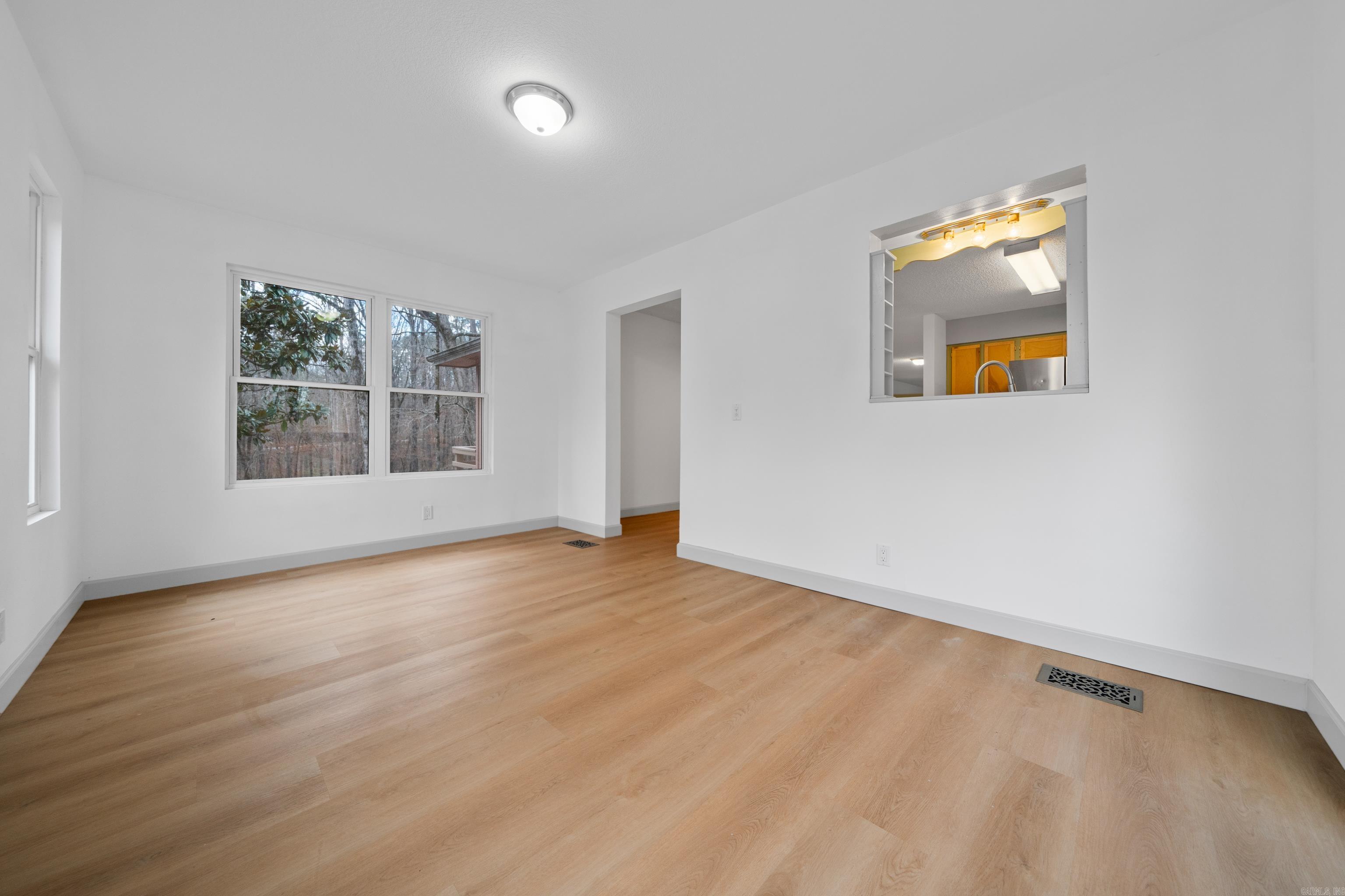 7 Marin  Hot Springs Village, AR