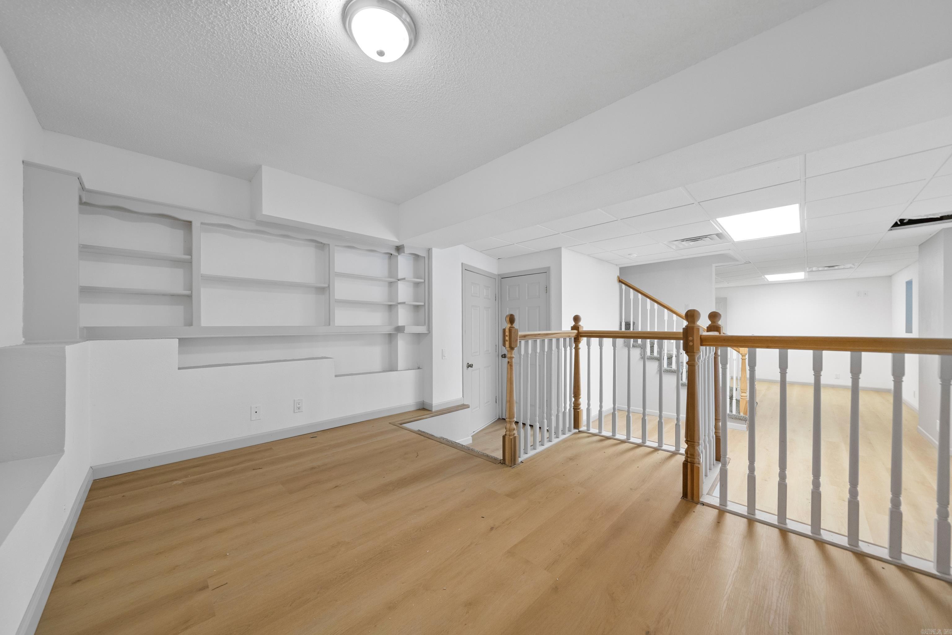 7 Marin  Hot Springs Village, AR