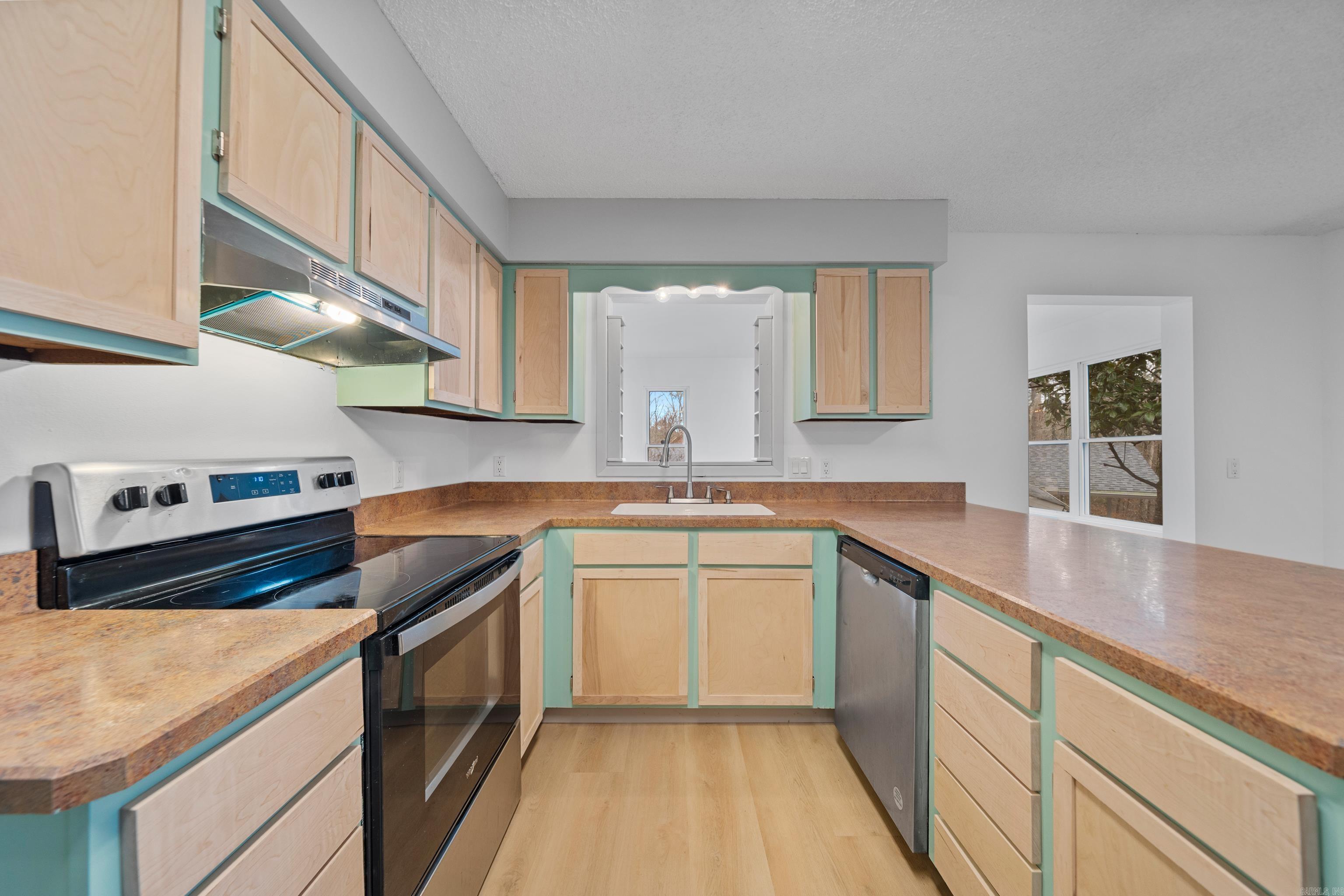 7 Marin  Hot Springs Village, AR