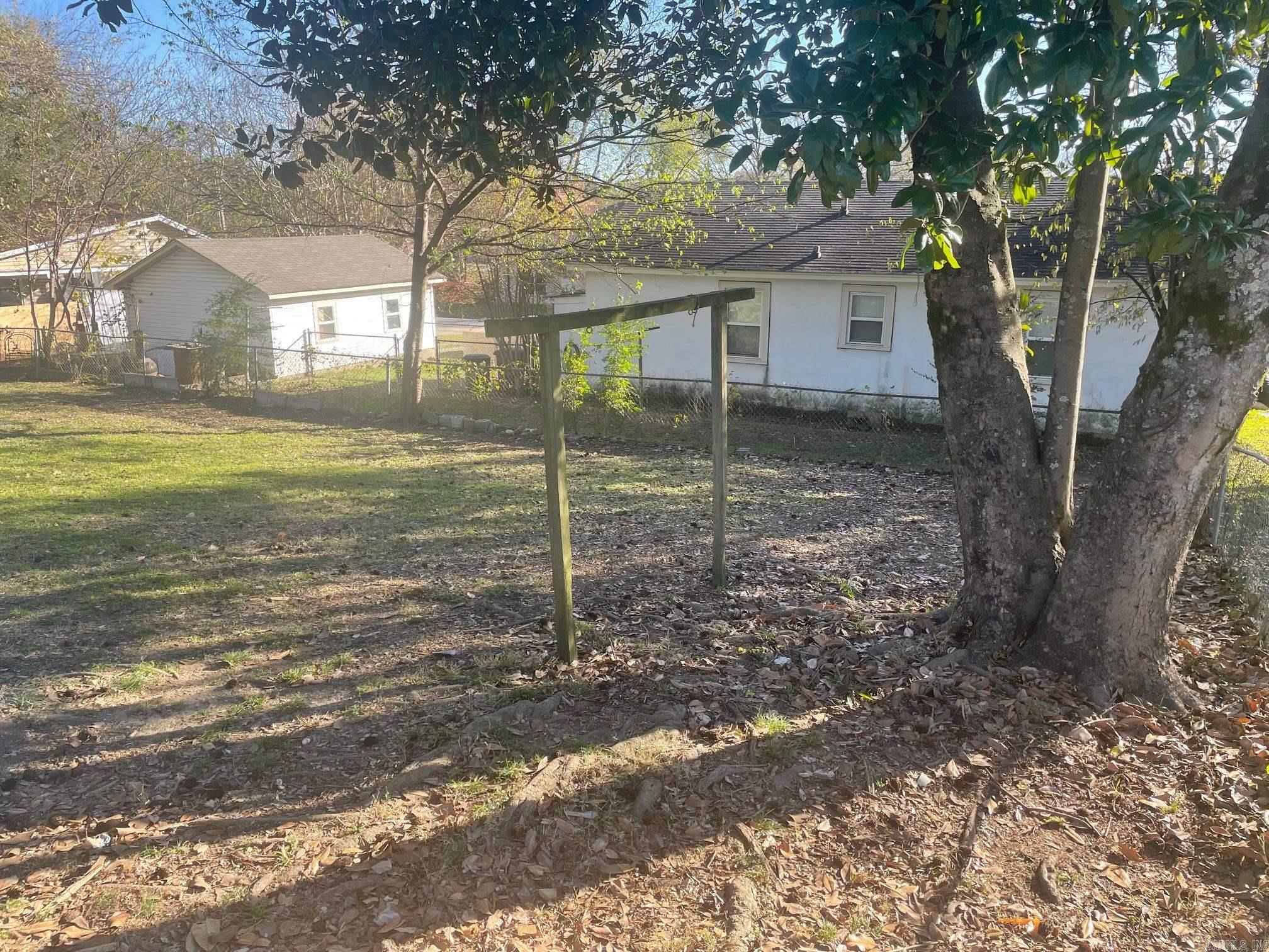 616 Pearl St  Benton City, AR