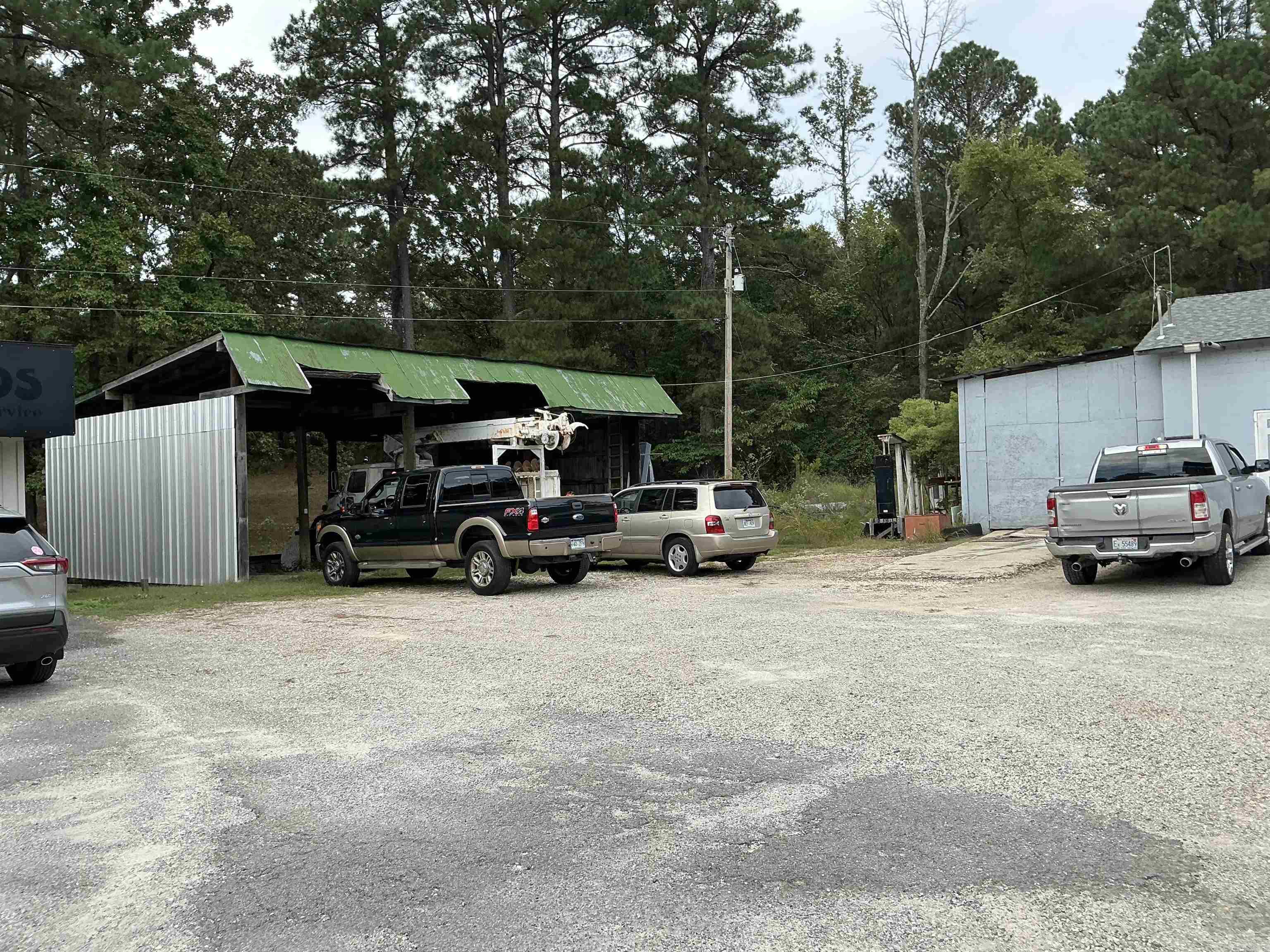 2208 Airport  Hot Springs, AR