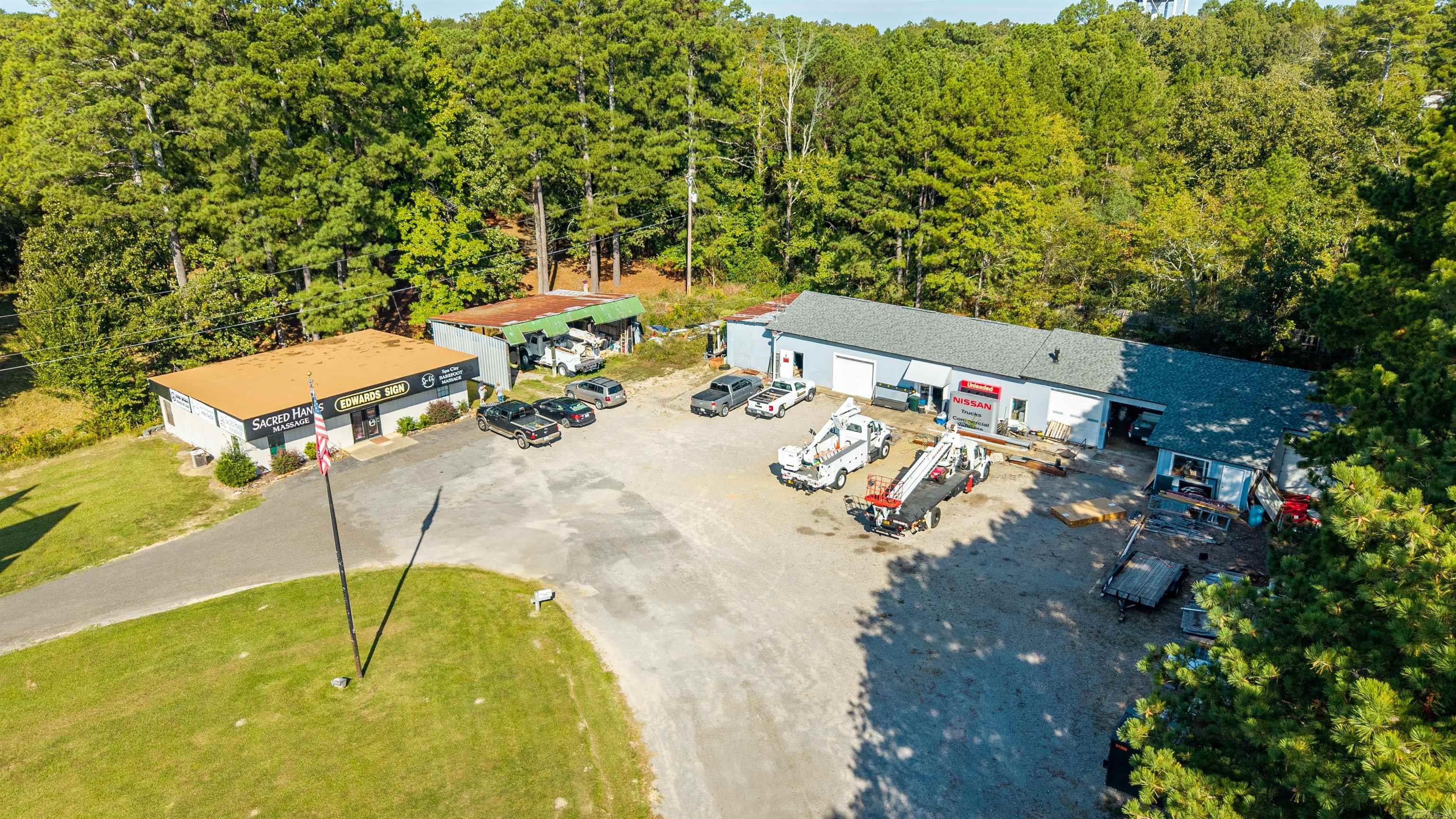 2208 Airport  Hot Springs, AR