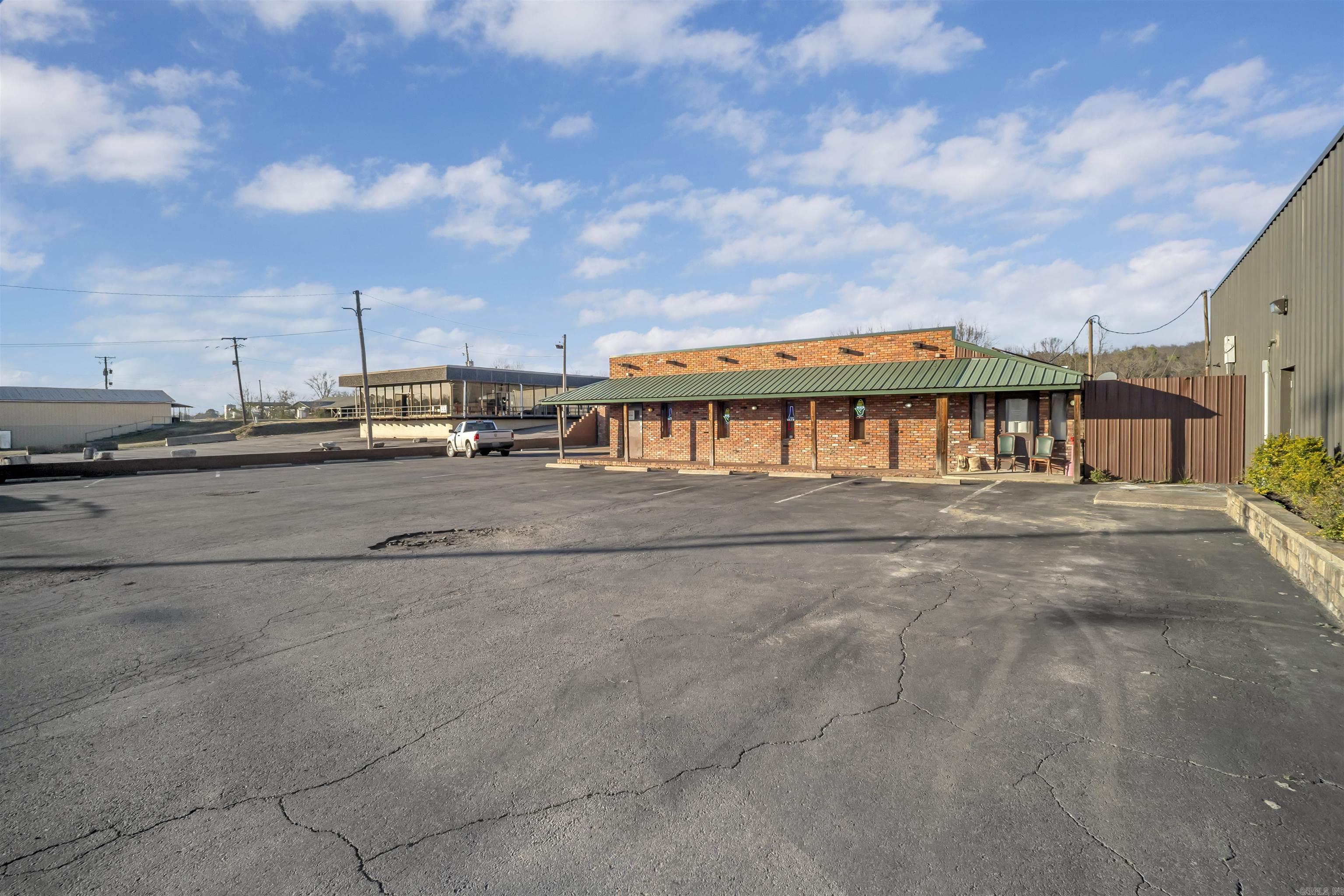 1222  1/2 E Broadway  Morrilton, AR