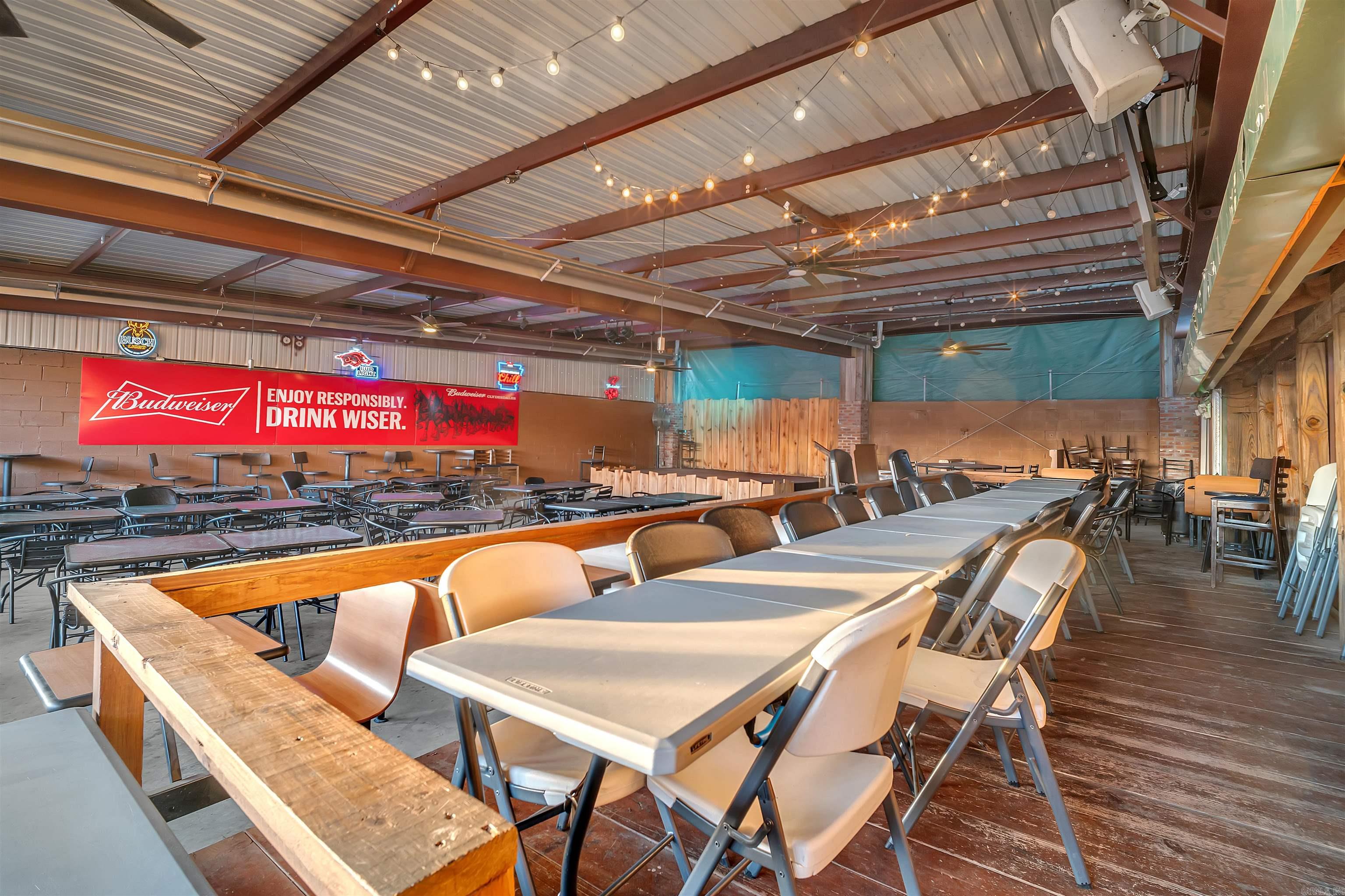 1222  1/2 E Broadway  Morrilton, AR