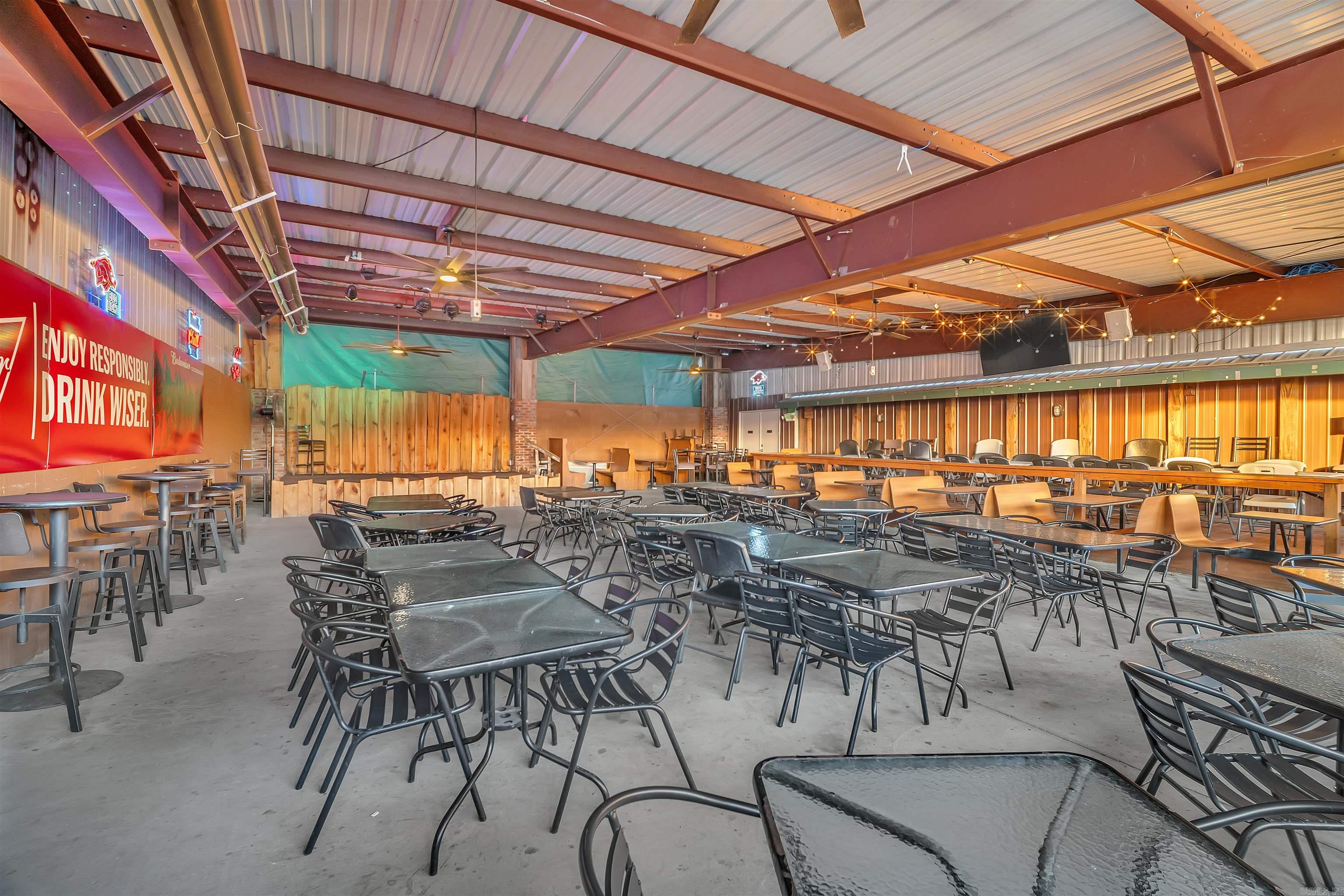 1222  1/2 E Broadway  Morrilton, AR