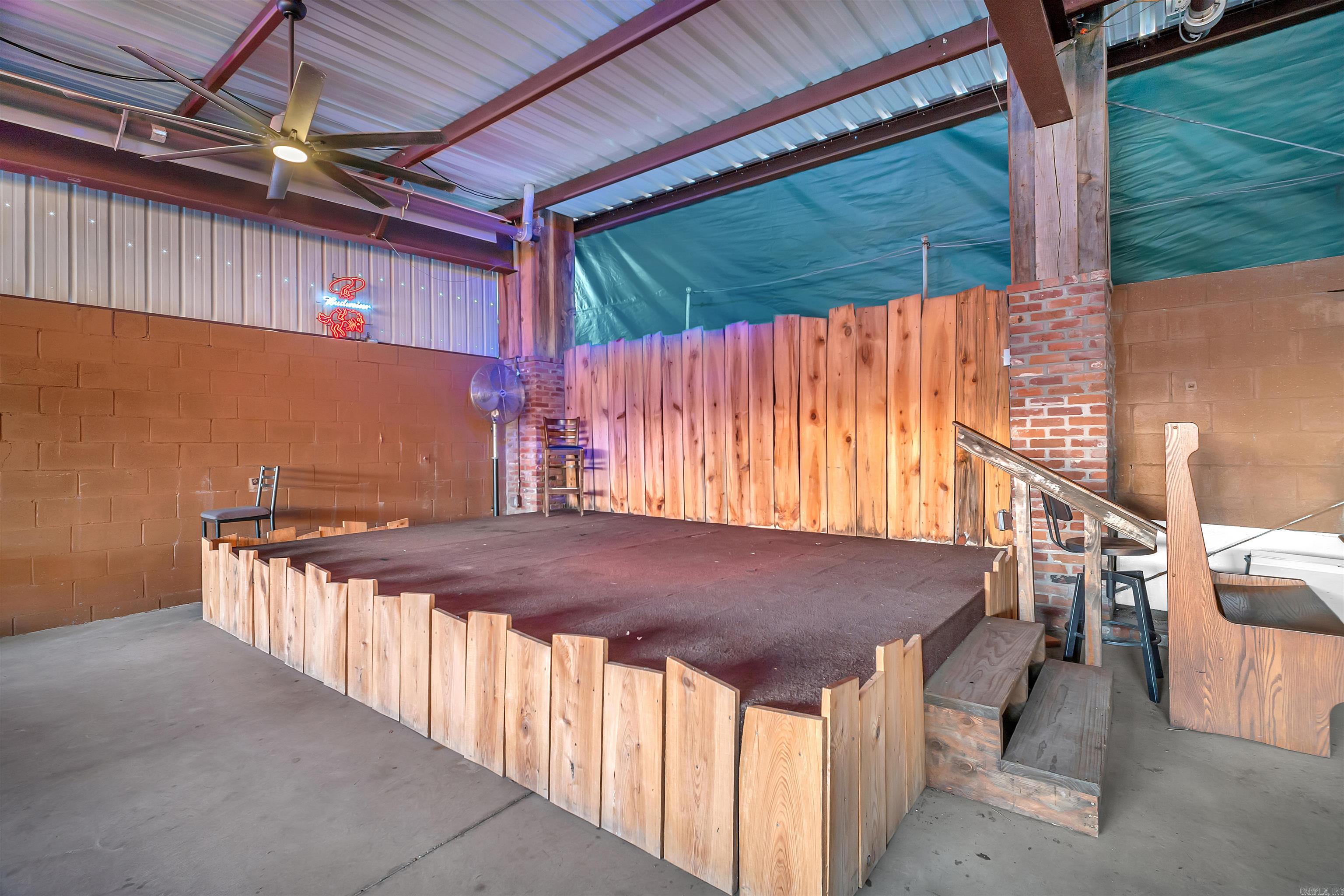 1222  1/2 E Broadway  Morrilton, AR