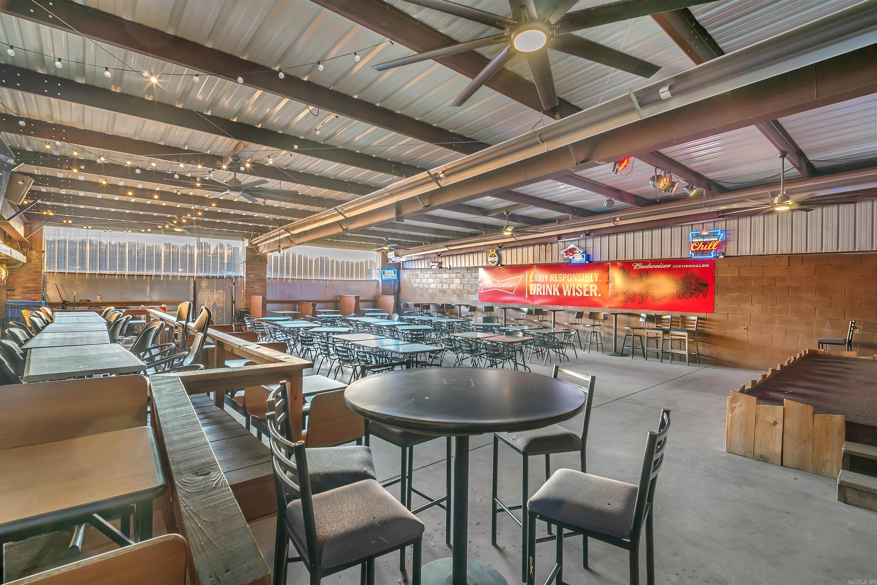 1222  1/2 E Broadway  Morrilton, AR