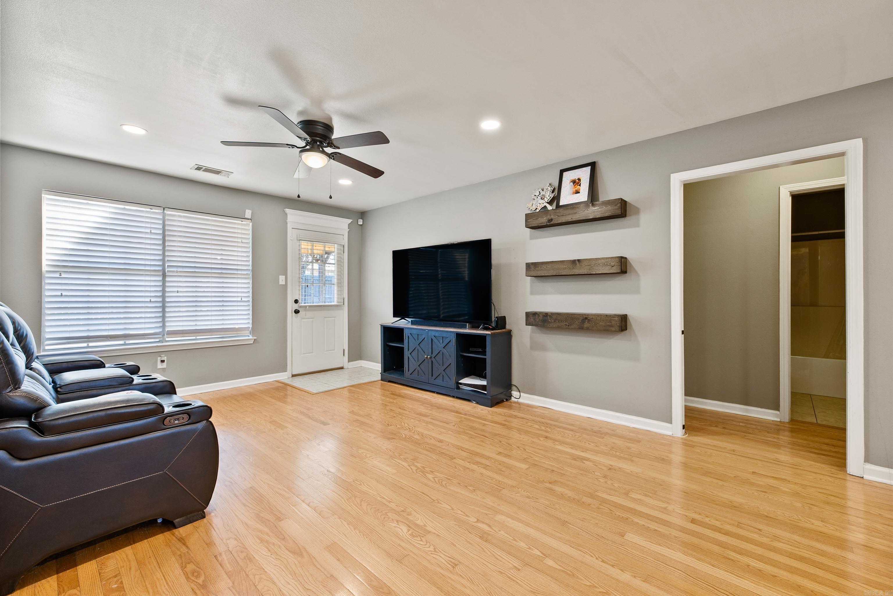 13786 Cedar Glen  Alexander, AR