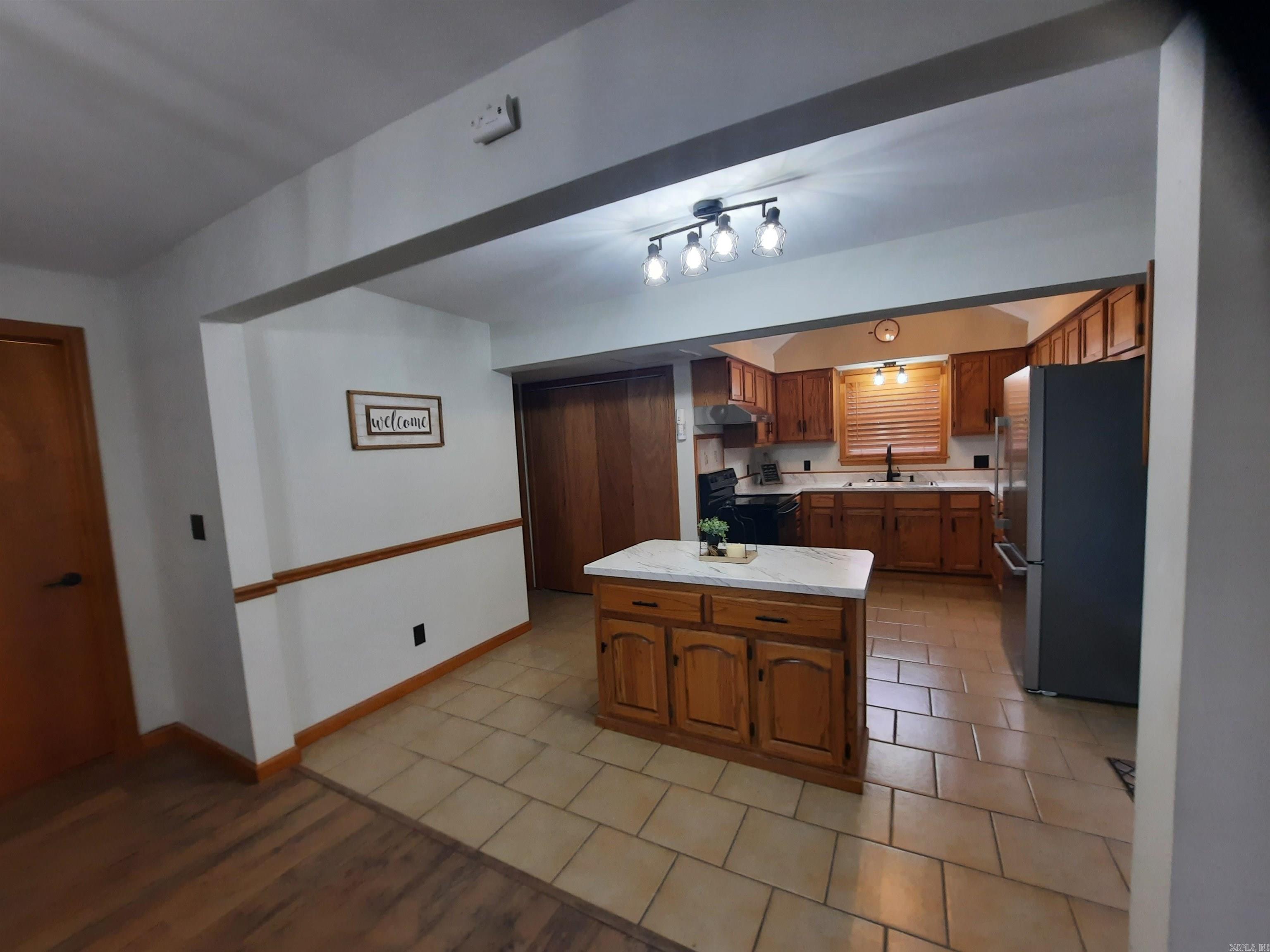 210 Vine  Mountain View, AR