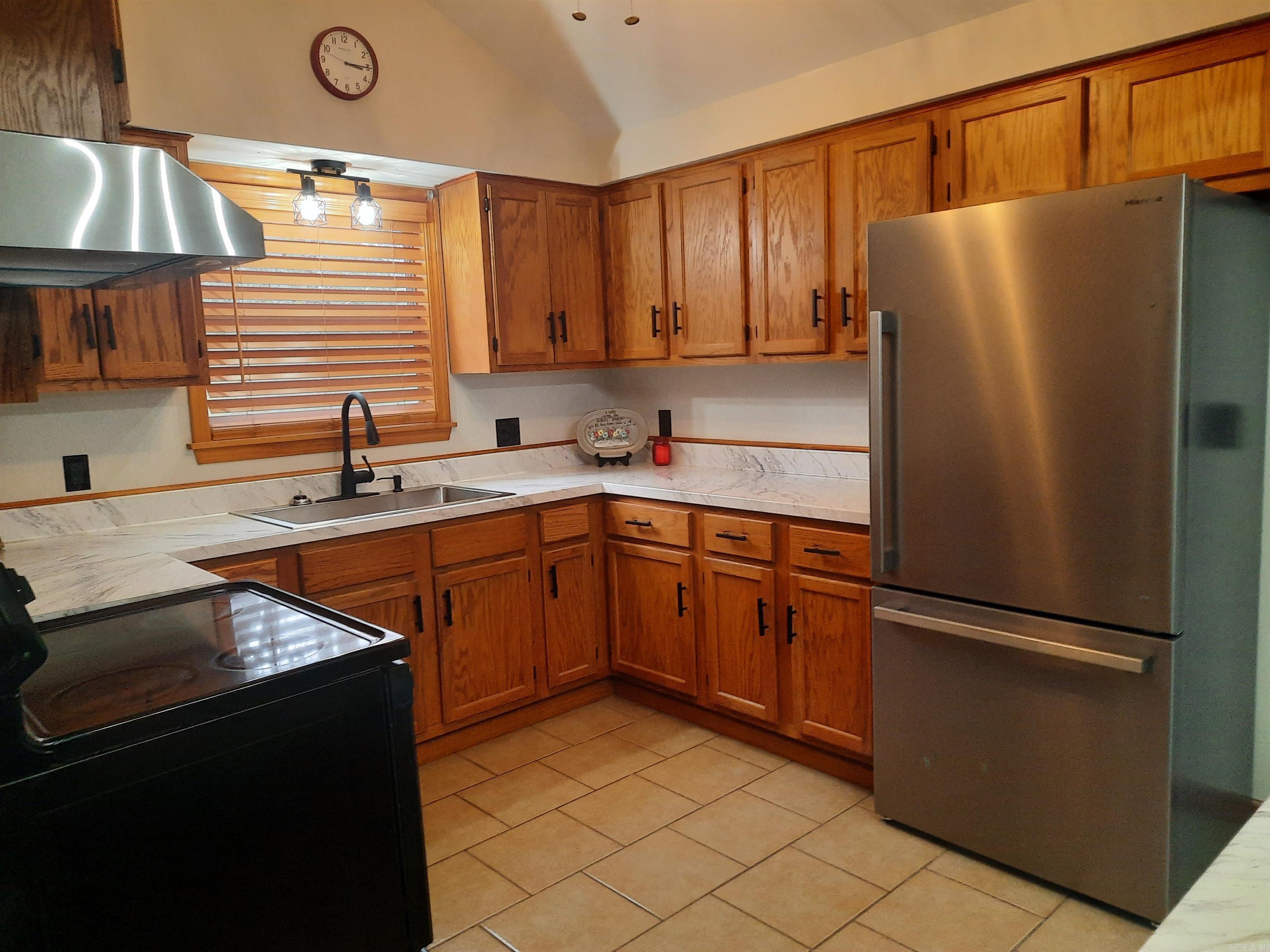 210 Vine  Mountain View, AR