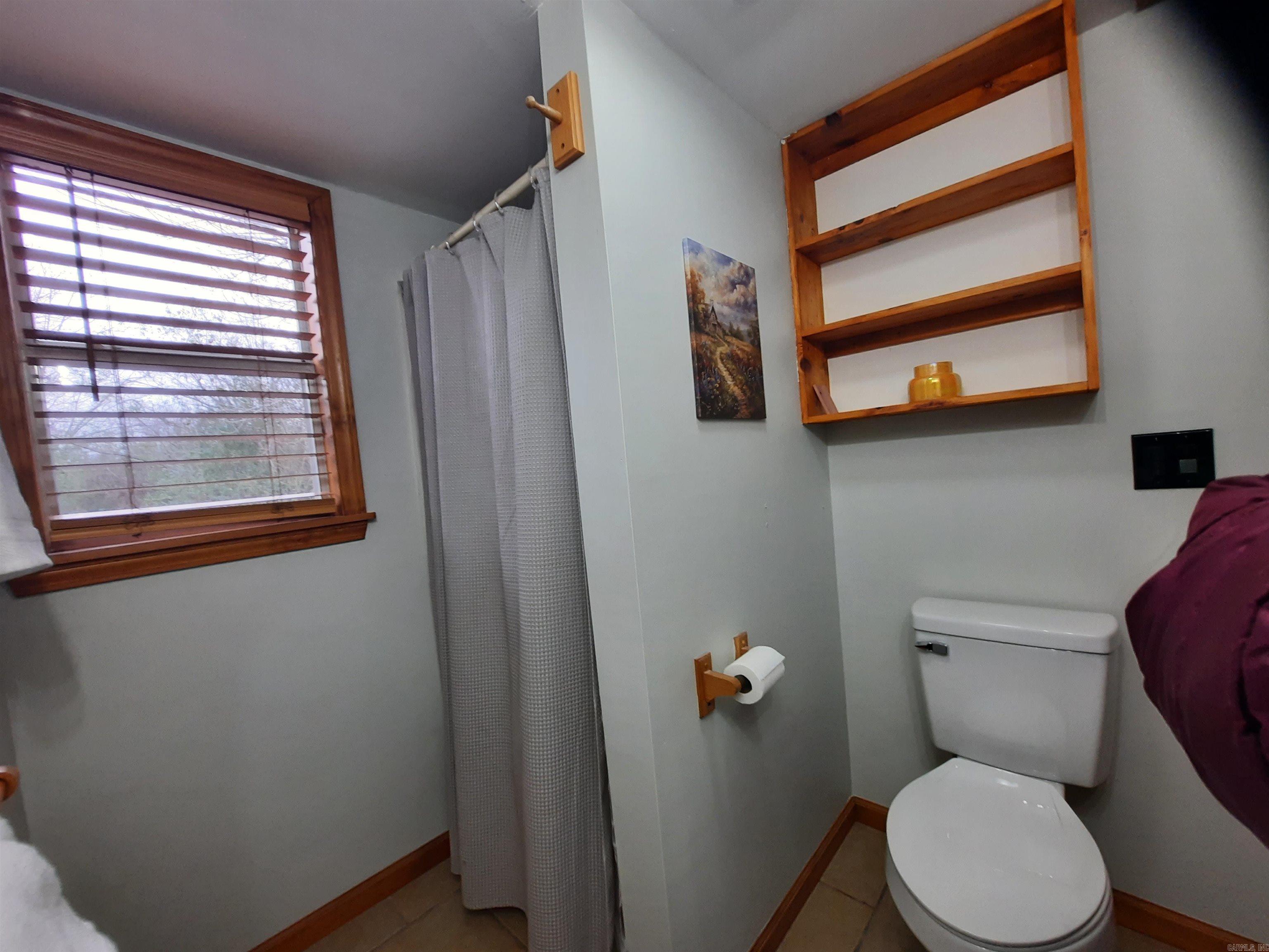 210 Vine  Mountain View, AR