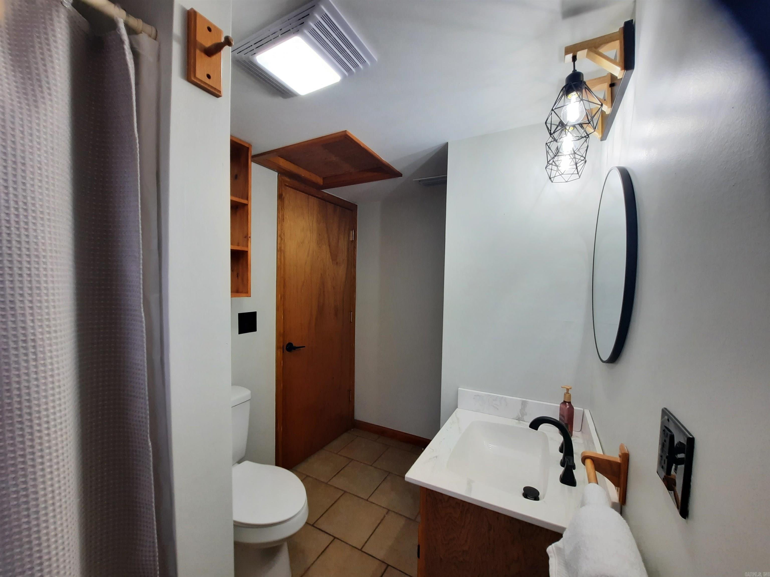 210 Vine  Mountain View, AR