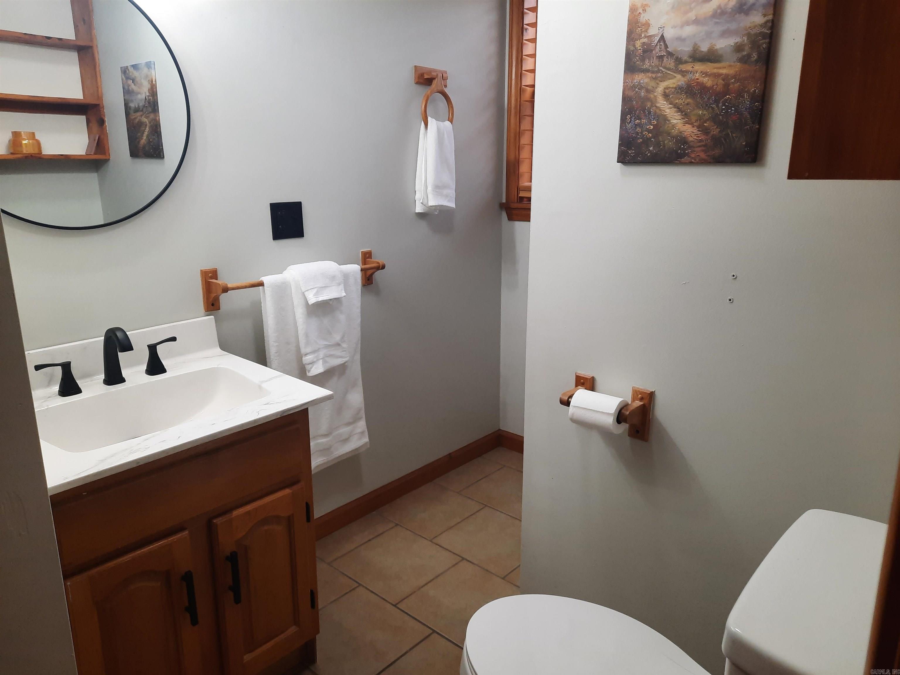 210 Vine  Mountain View, AR