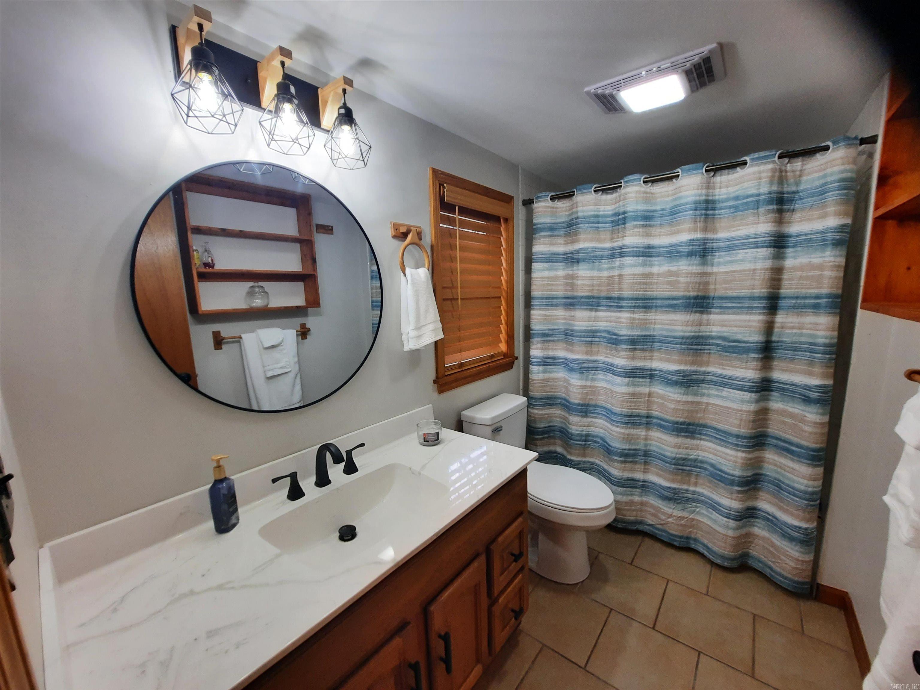 210 Vine  Mountain View, AR