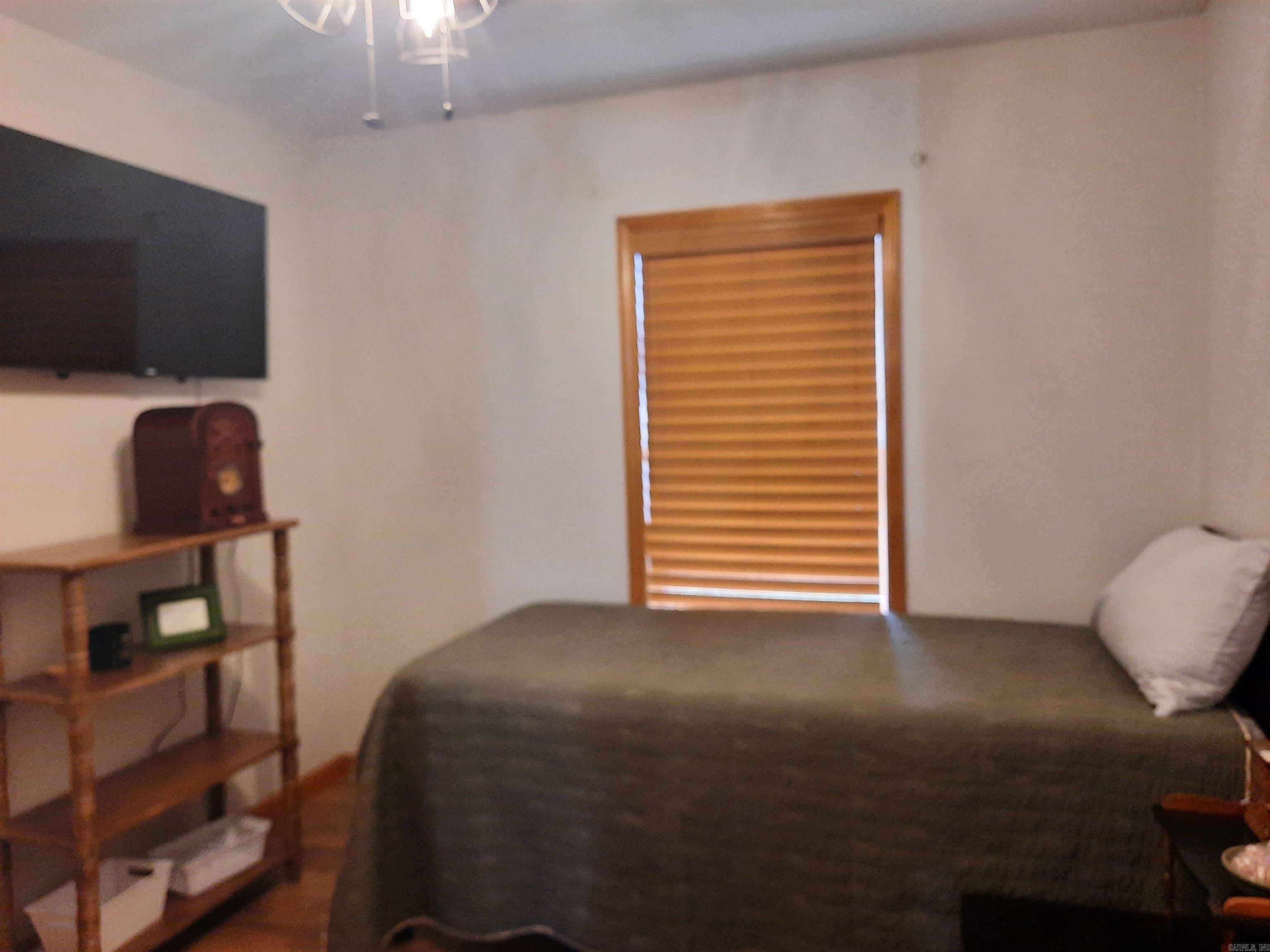 210 Vine  Mountain View, AR