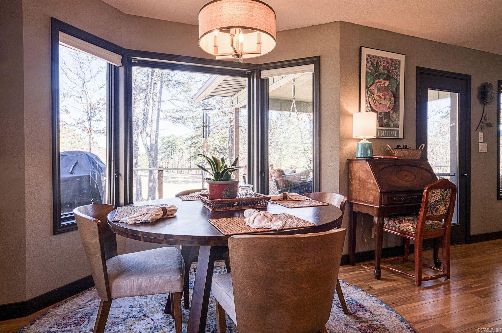 32 Doscientos Circle  Hot Springs Village, AR