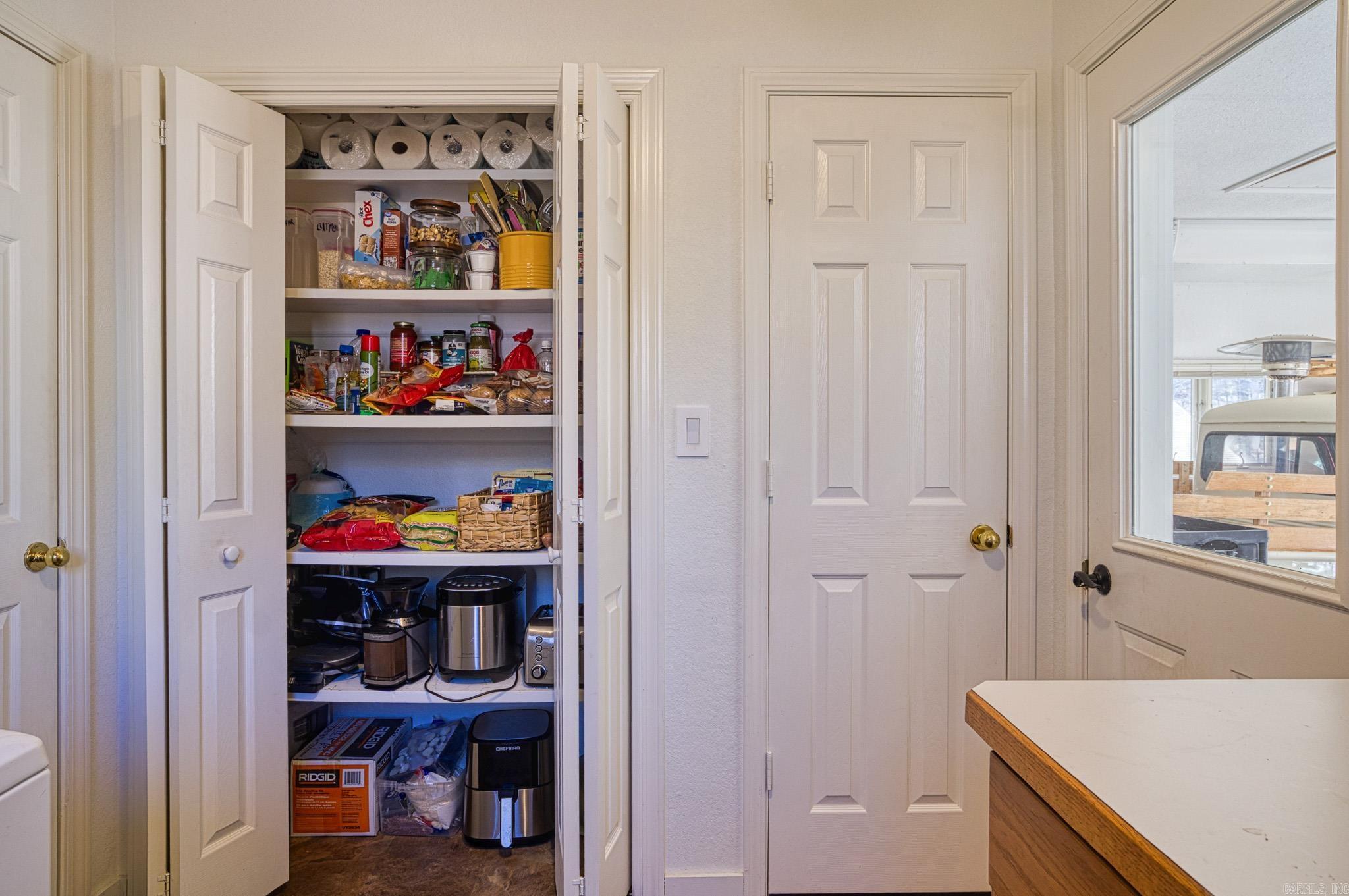 32 Doscientos Circle  Hot Springs Village, AR