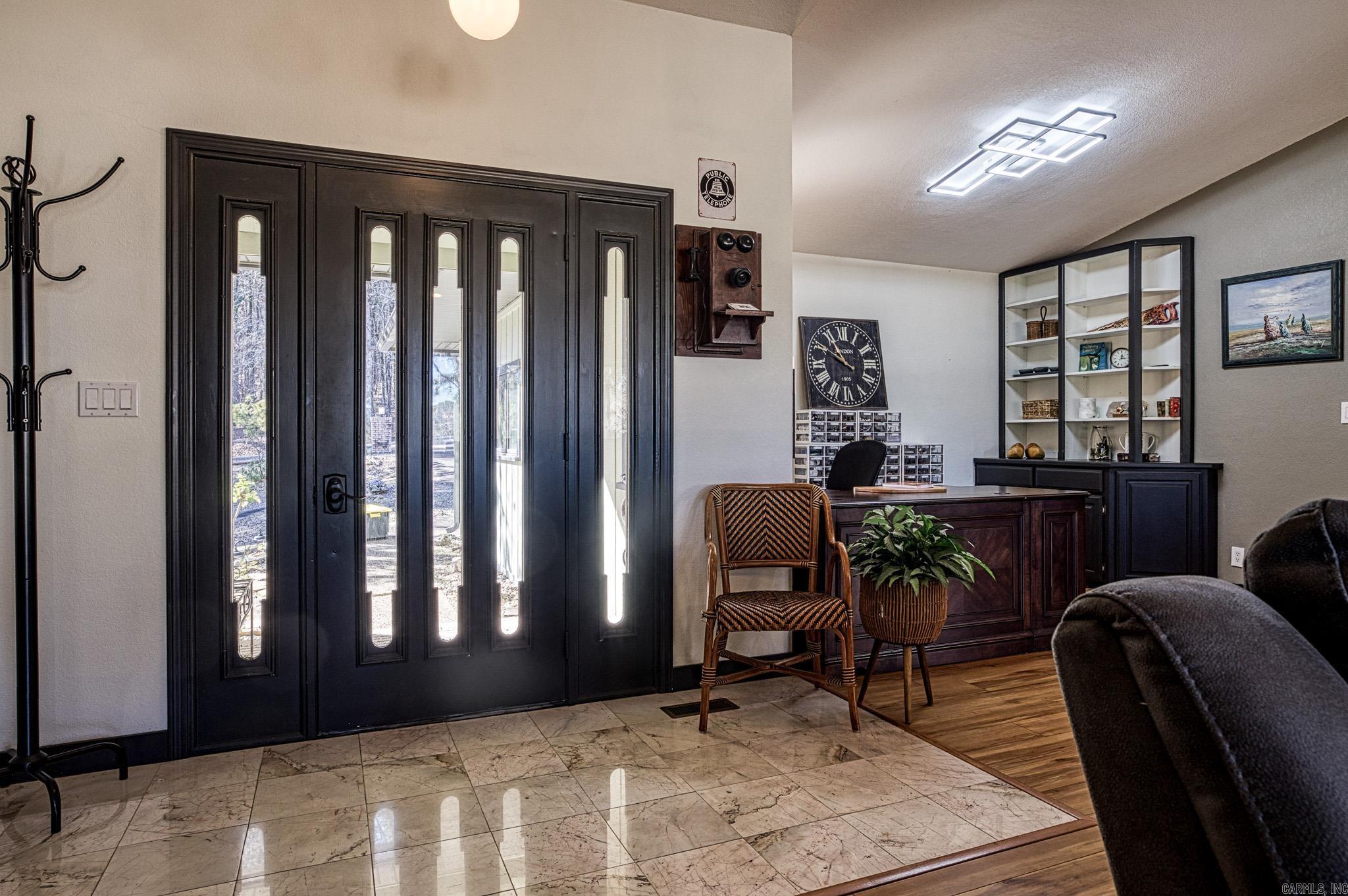 32 Doscientos Circle  Hot Springs Village, AR