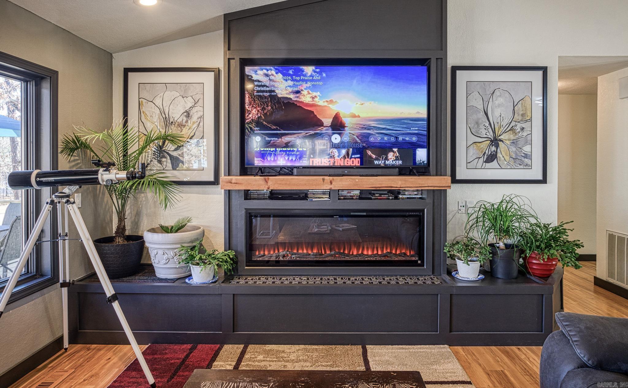 32 Doscientos Circle  Hot Springs Village, AR