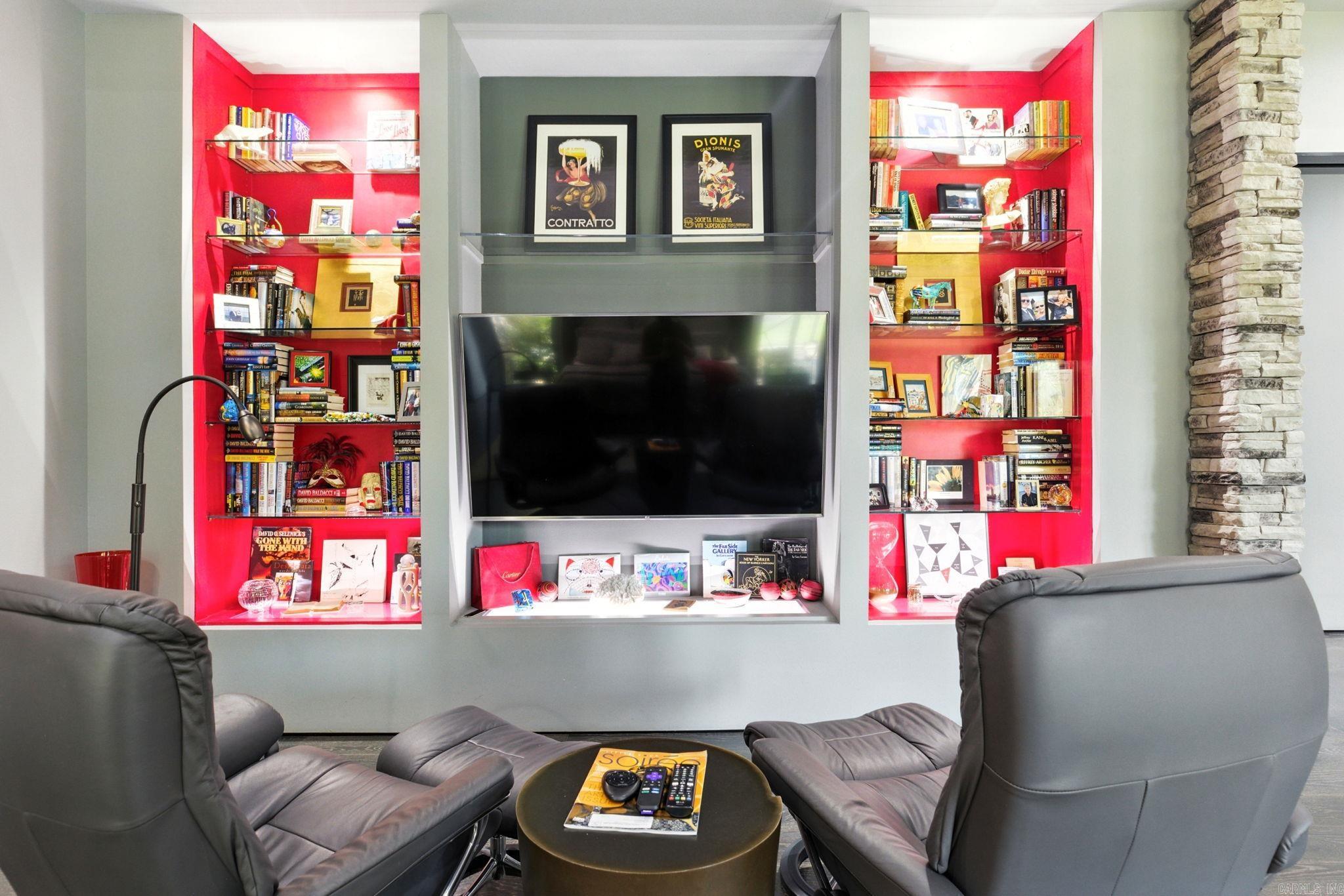 31 La Scala  Little Rock, AR