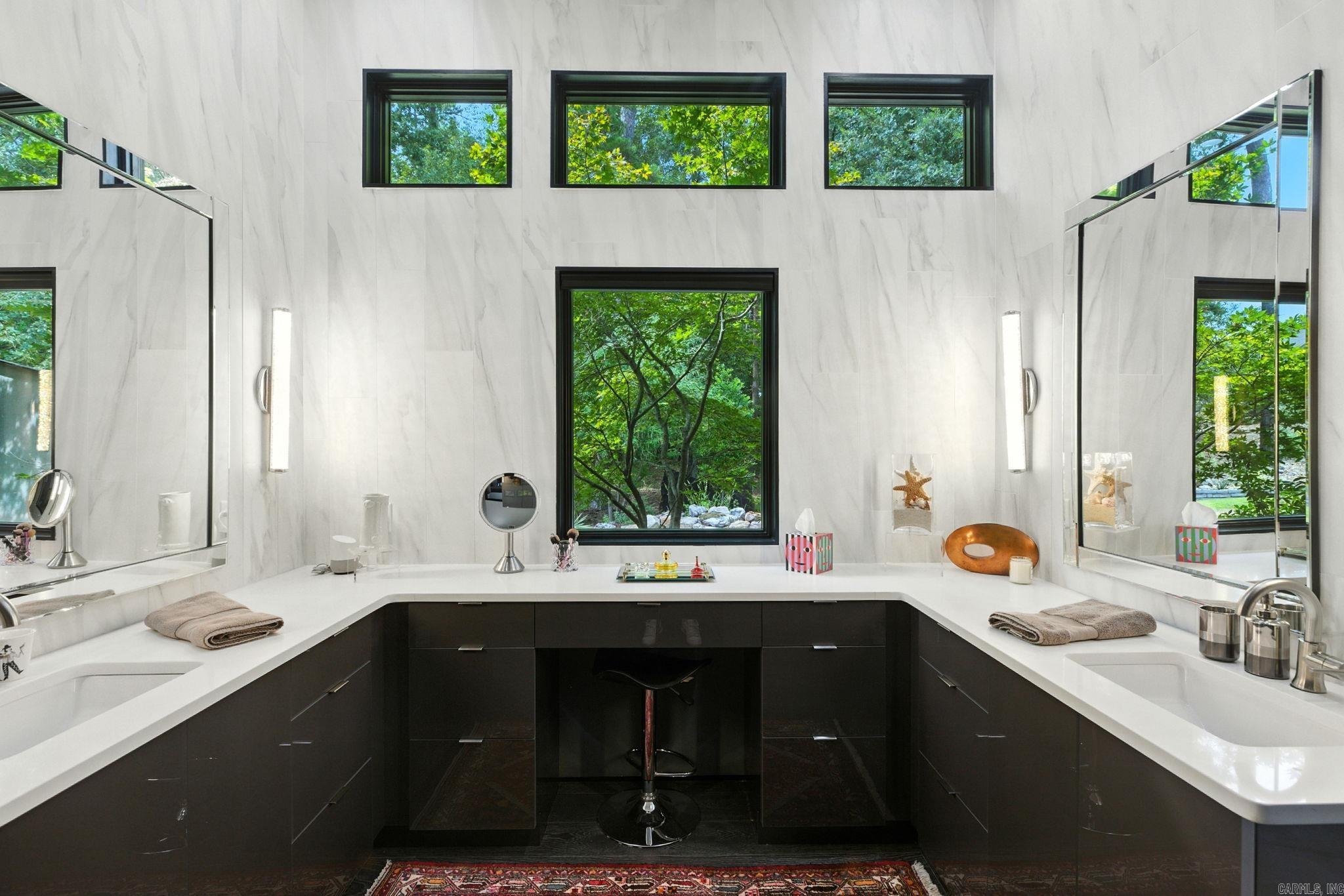 31 La Scala  Little Rock, AR