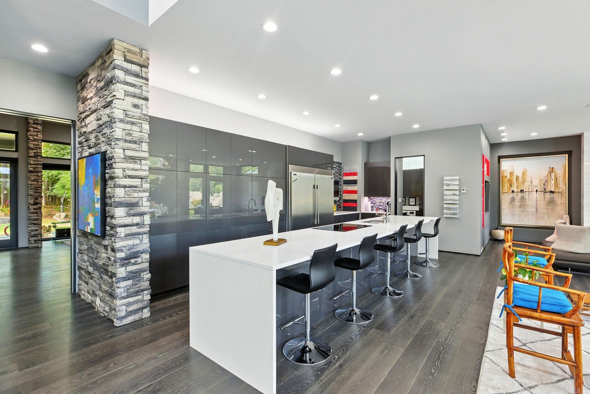 31 La Scala  Little Rock, AR