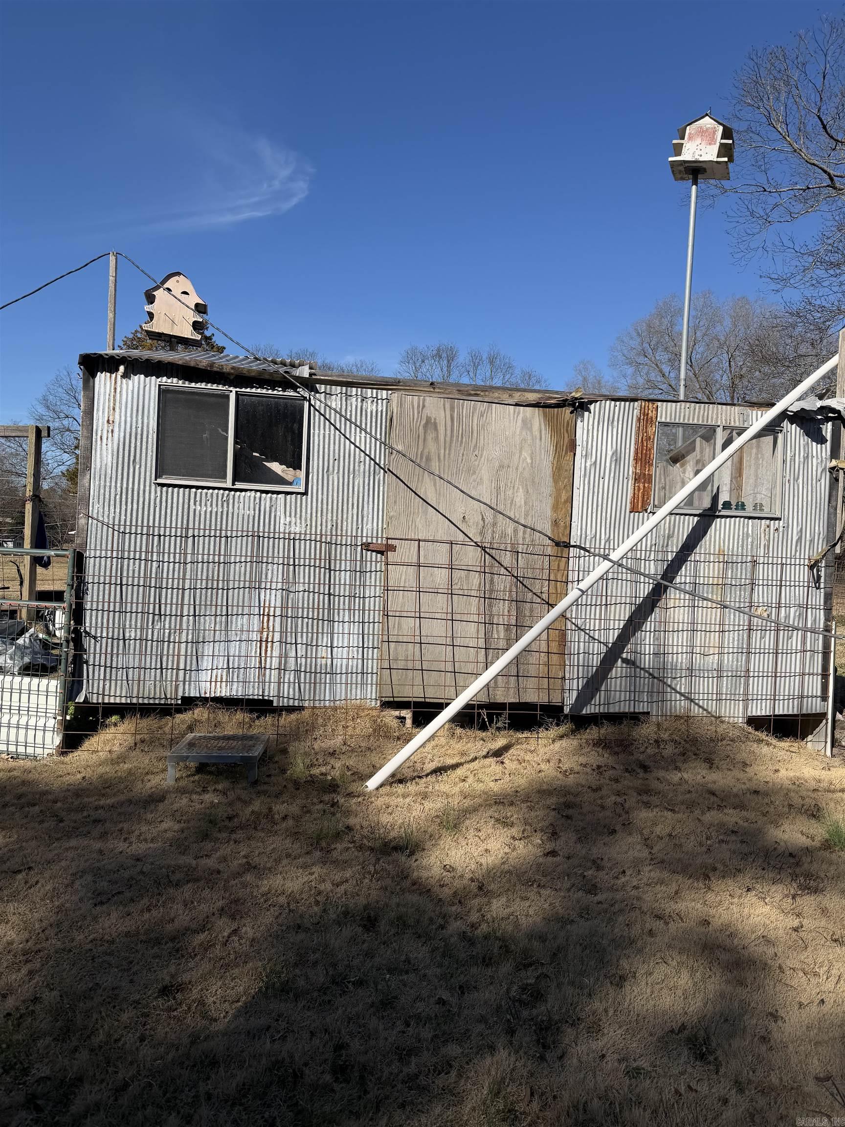 000 Main  West Point, AR