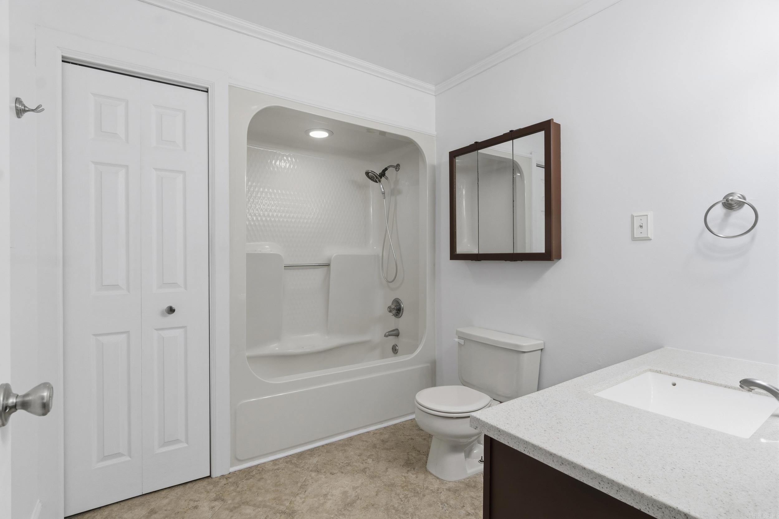 1402 W Center  Searcy, AR