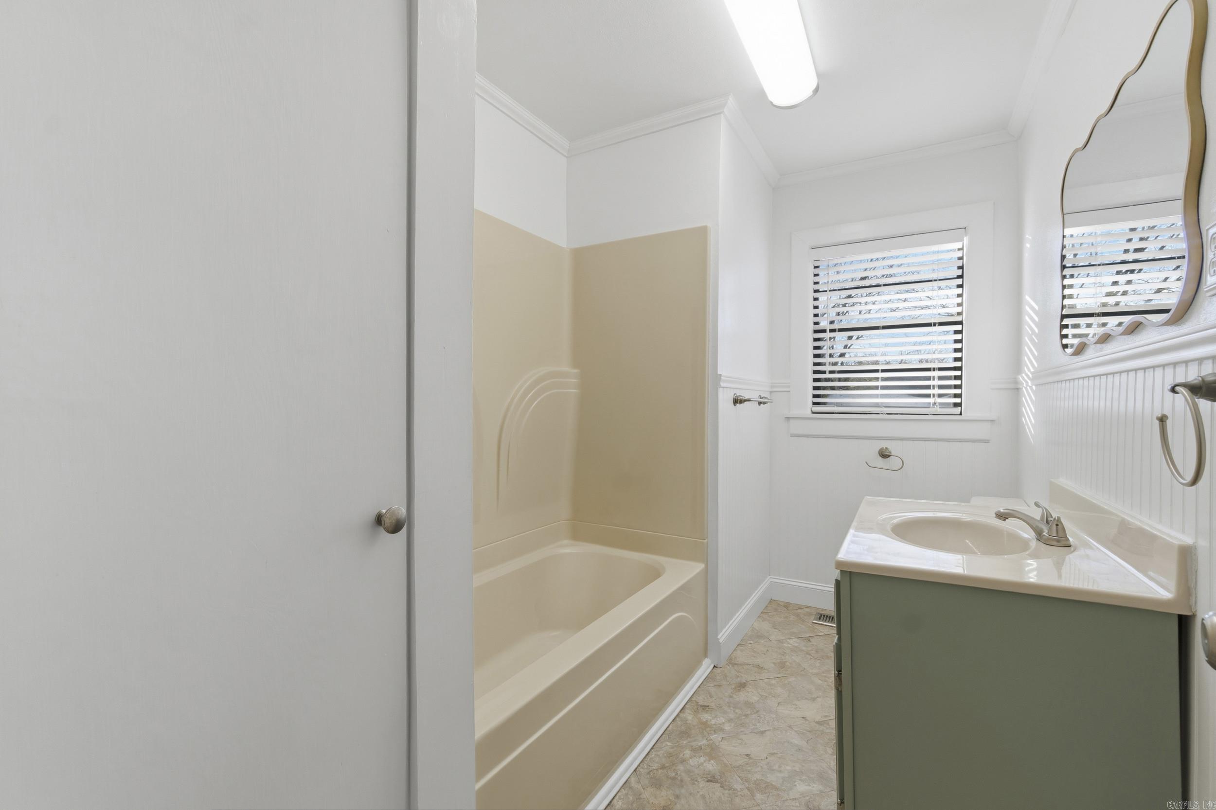 1402 W Center  Searcy, AR