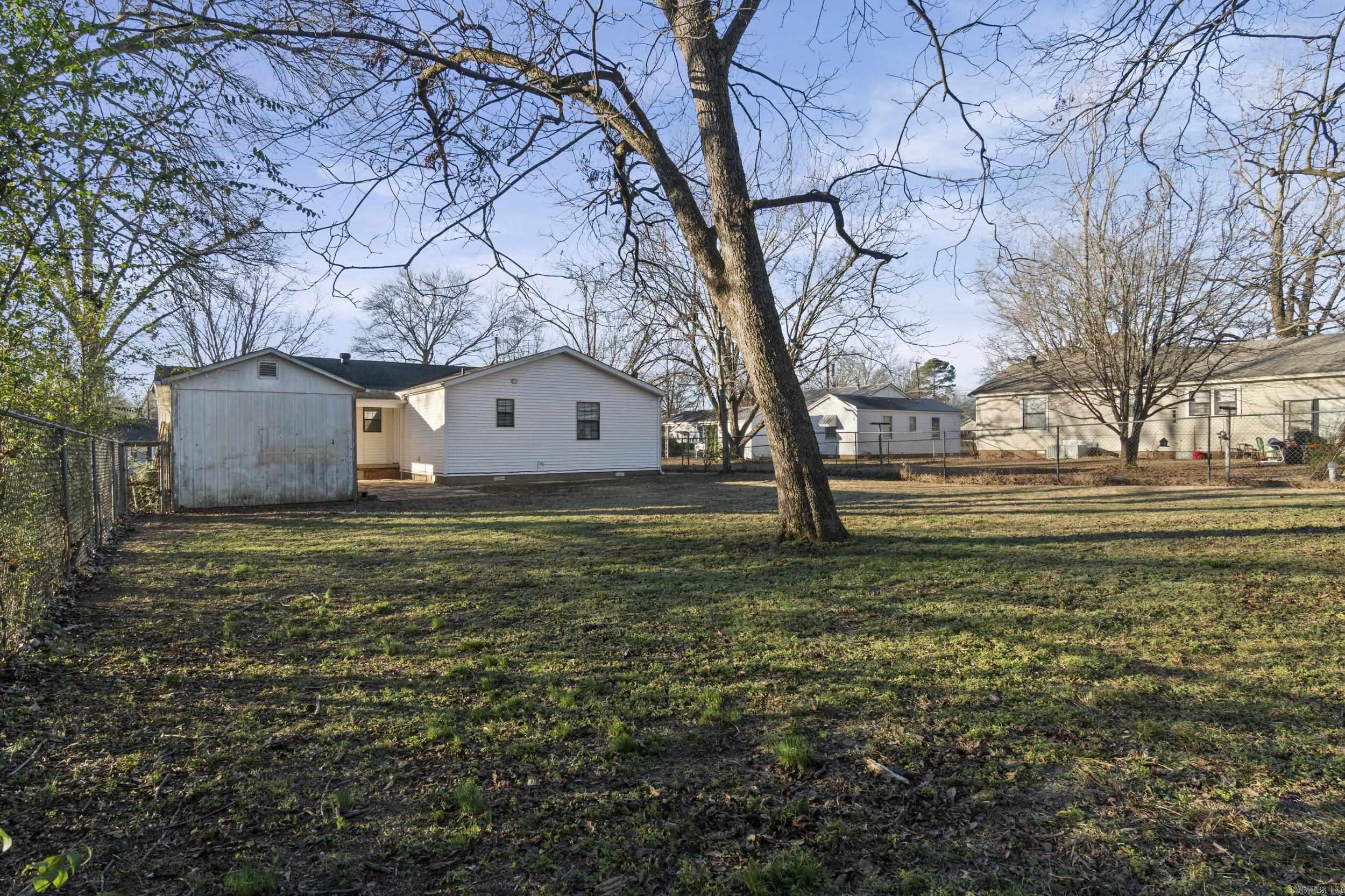 1402 W Center  Searcy, AR