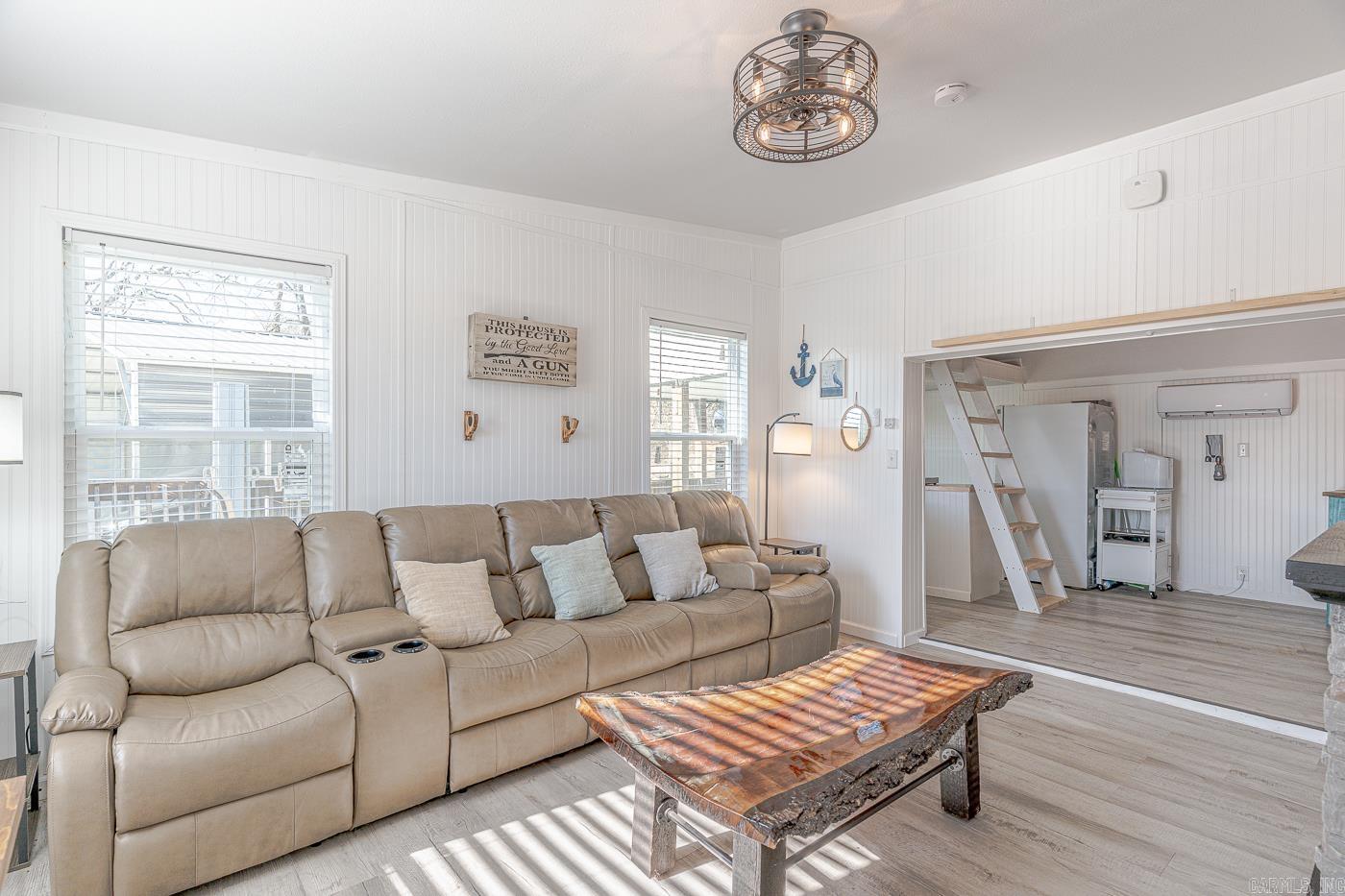 96 Pine Hollow Rd  Hardy, AR