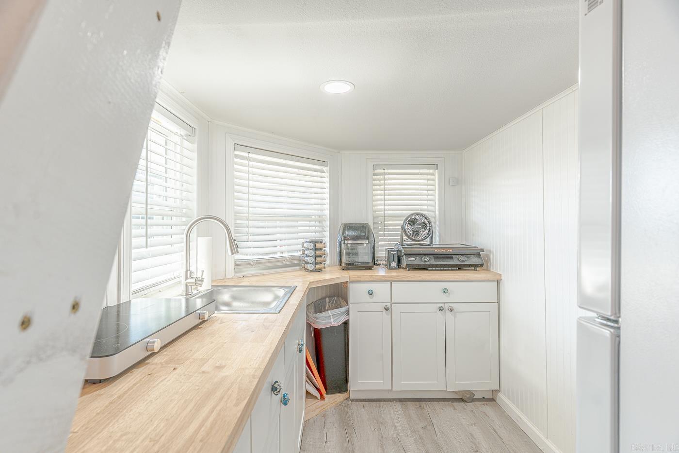 96 Pine Hollow Rd  Hardy, AR