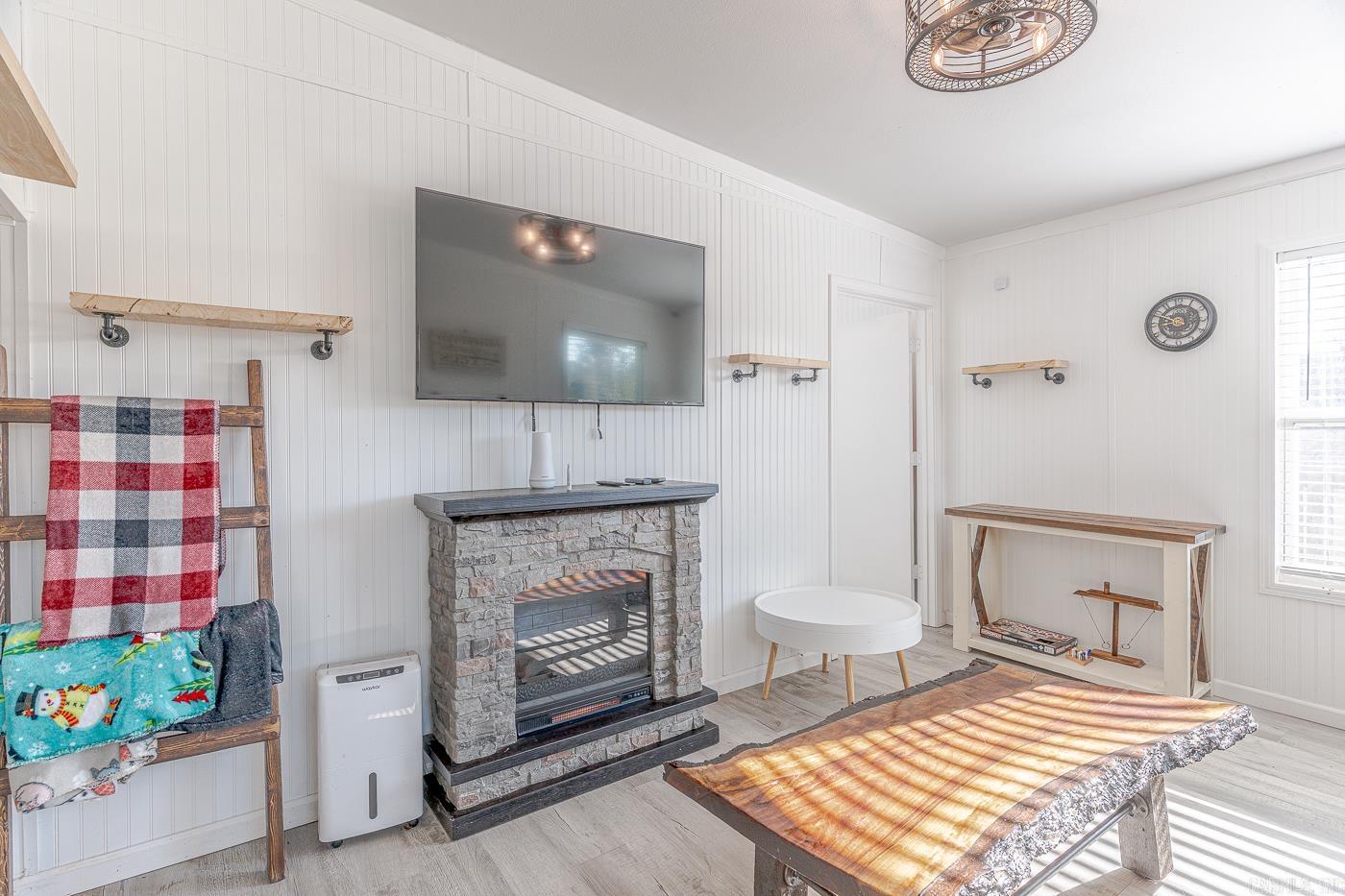 96 Pine Hollow Rd  Hardy, AR