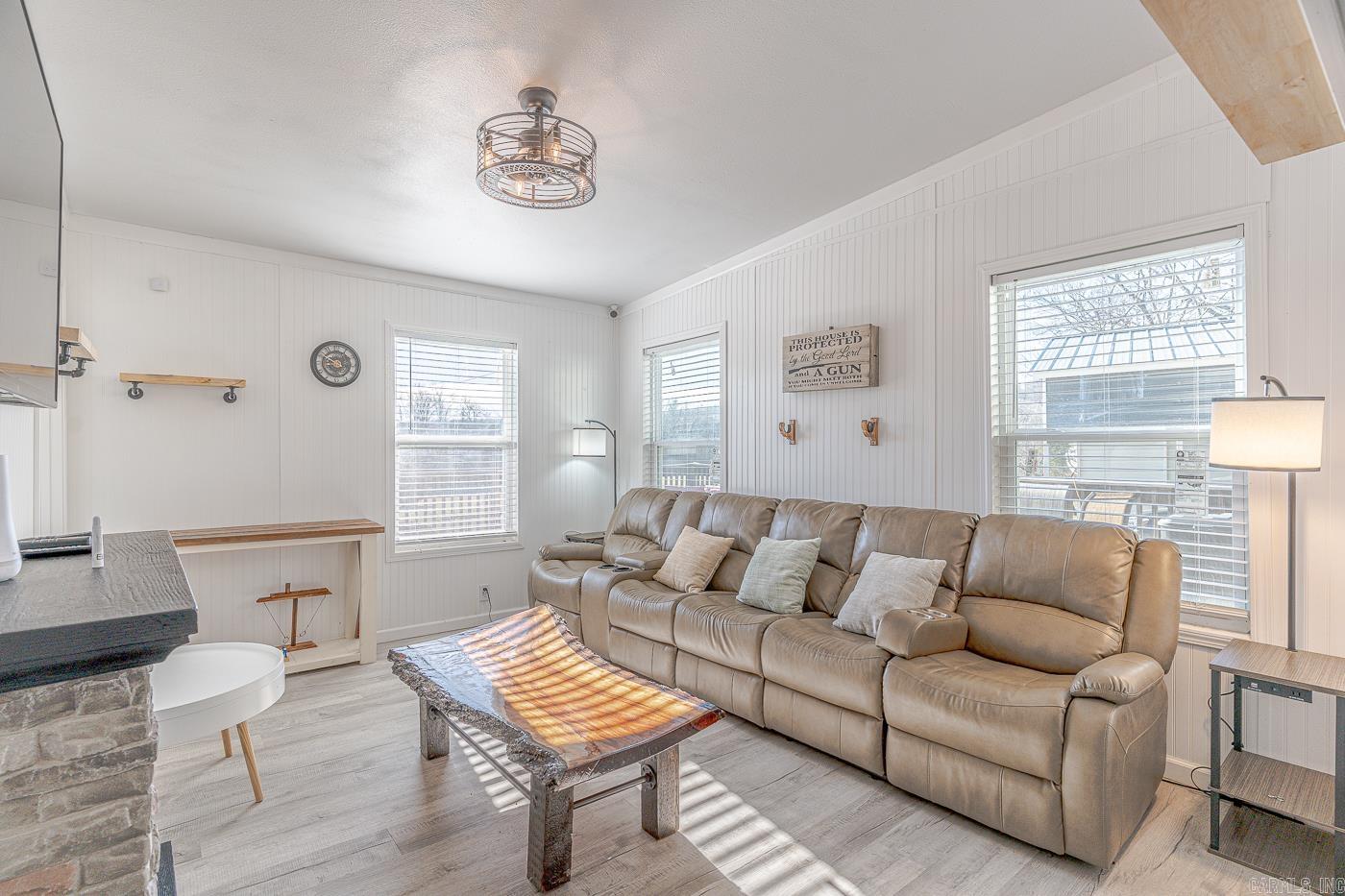 96 Pine Hollow Rd  Hardy, AR