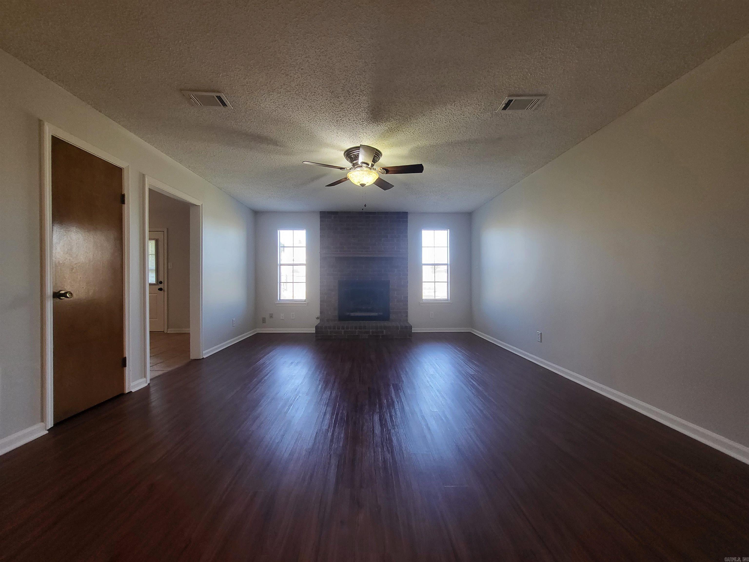 1006 Latigo  Jacksonville, AR