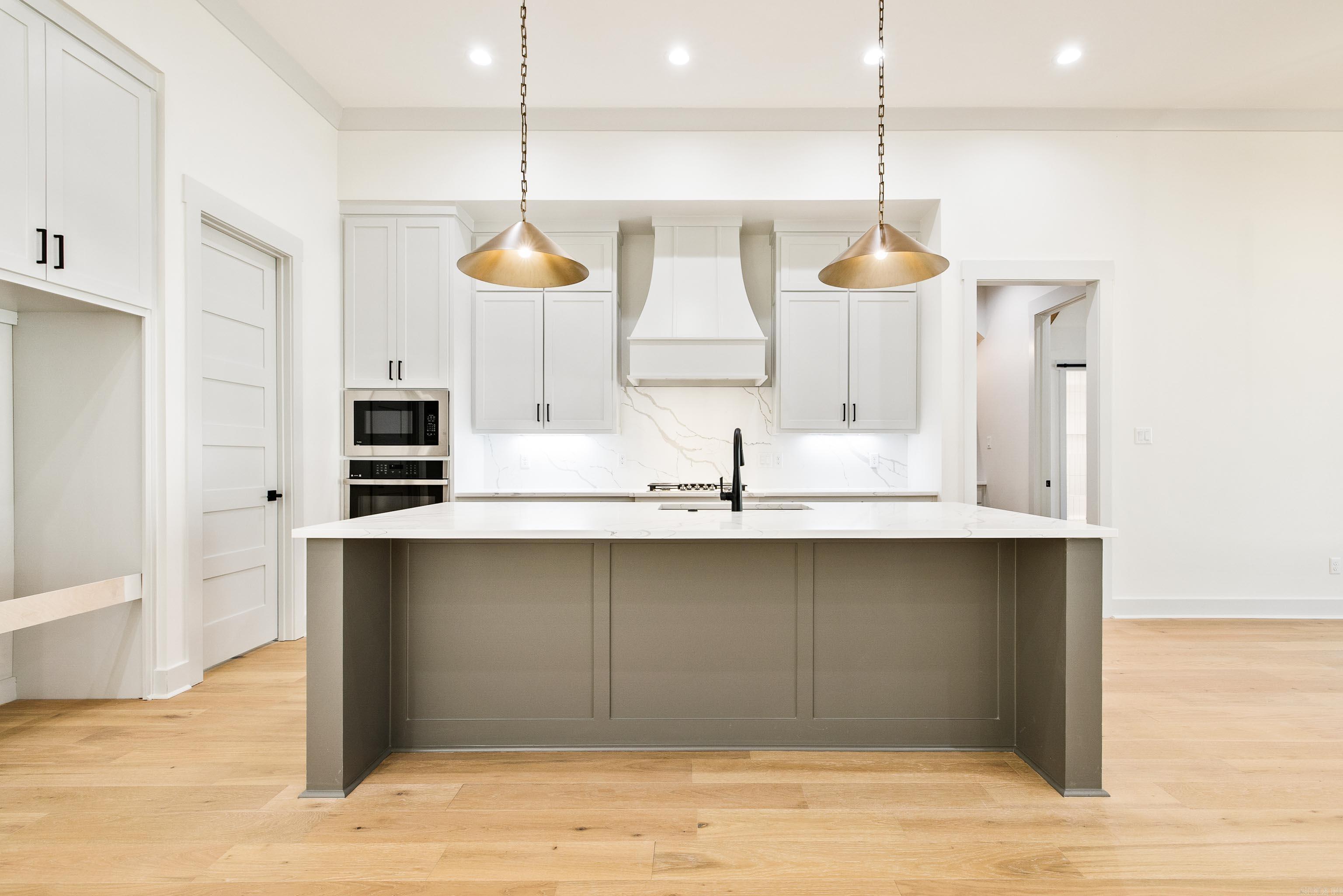 7130 Moonview  Alexander, AR