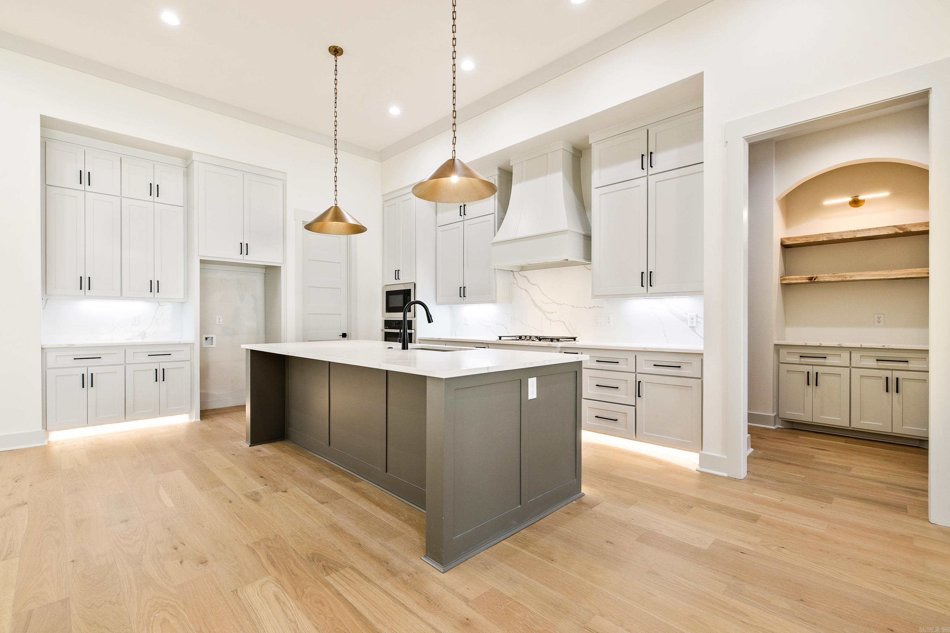 7130 Moonview  Alexander, AR